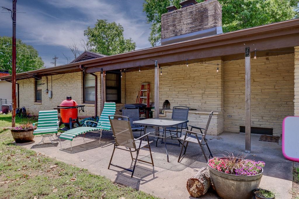 1810 E 13th Avenue Winfield KS 67156