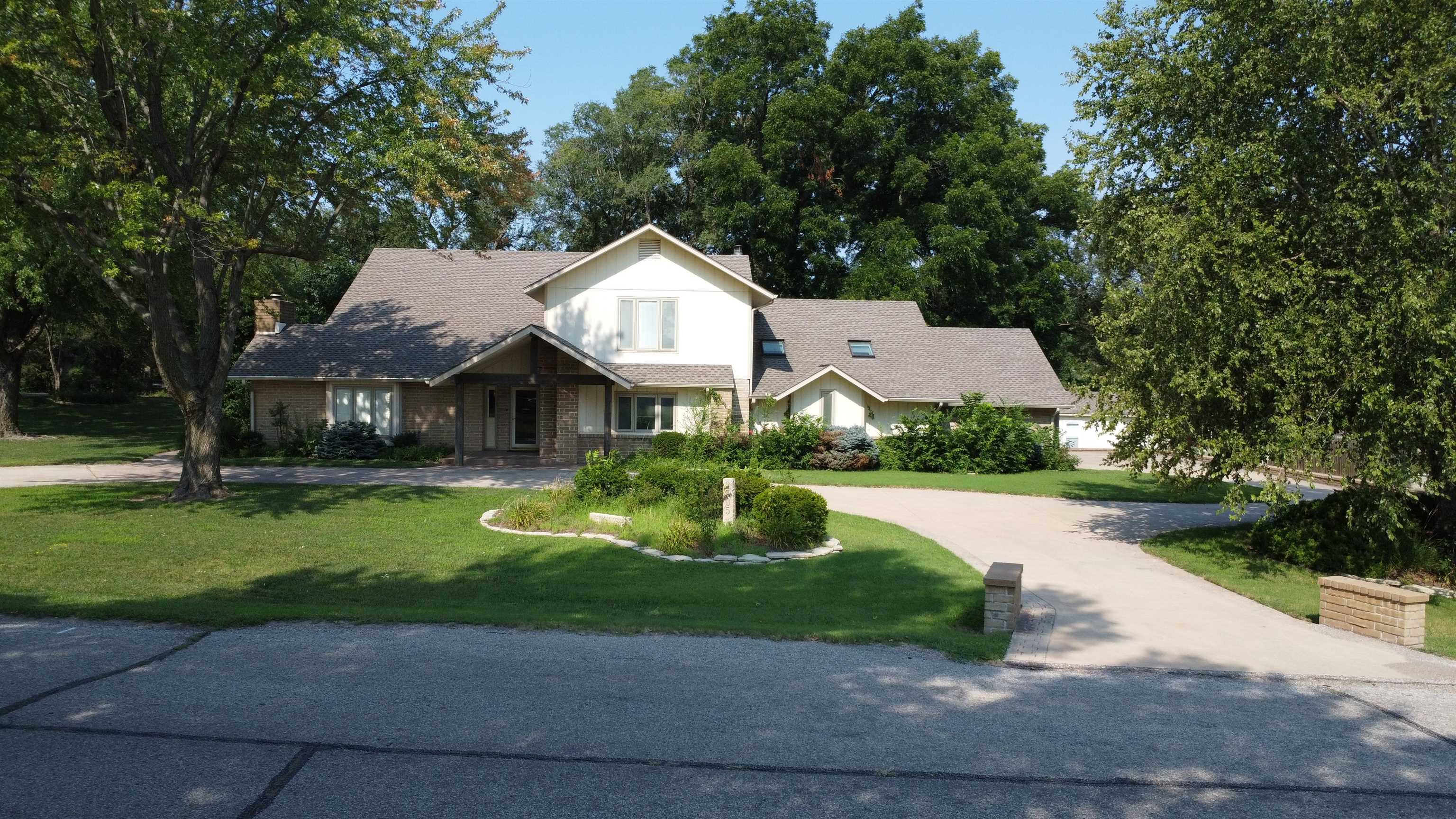 2305 N Squirrel Run Arkansas City KS 67005