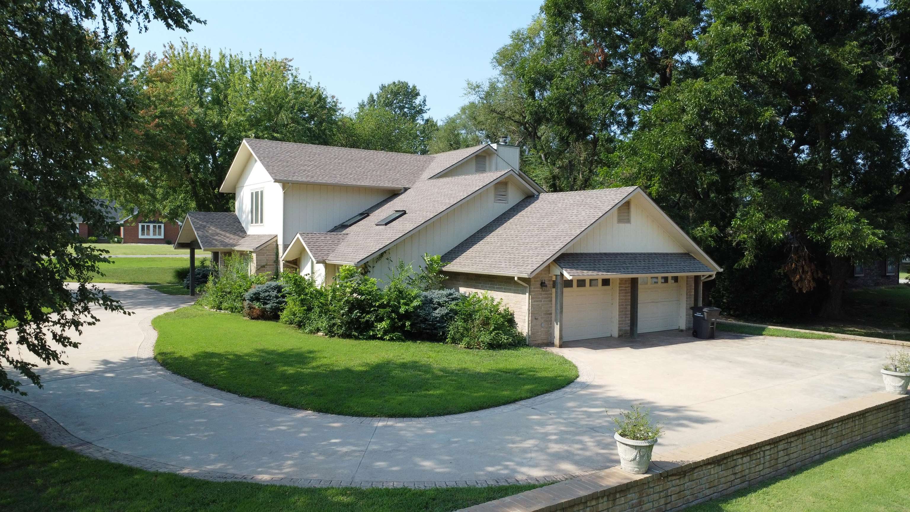 2305 N Squirrel Run Arkansas City KS 67005