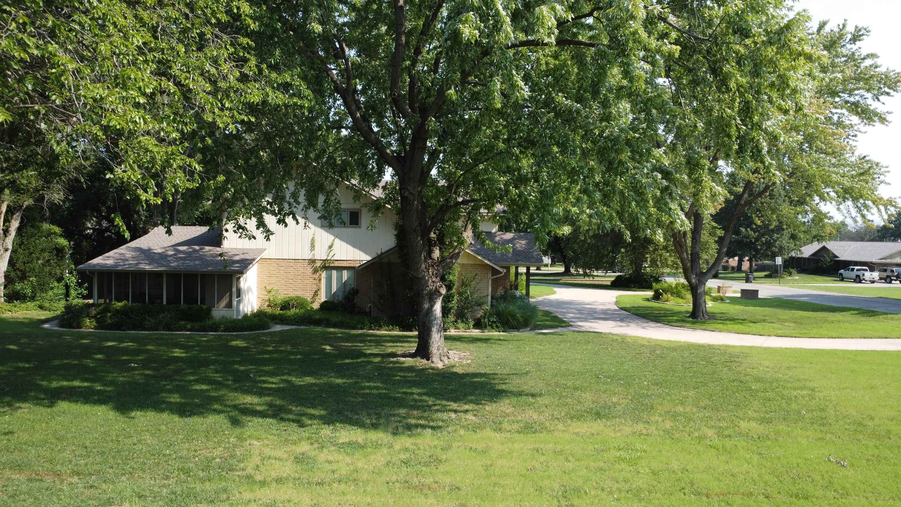 2305 N Squirrel Run Arkansas City KS 67005