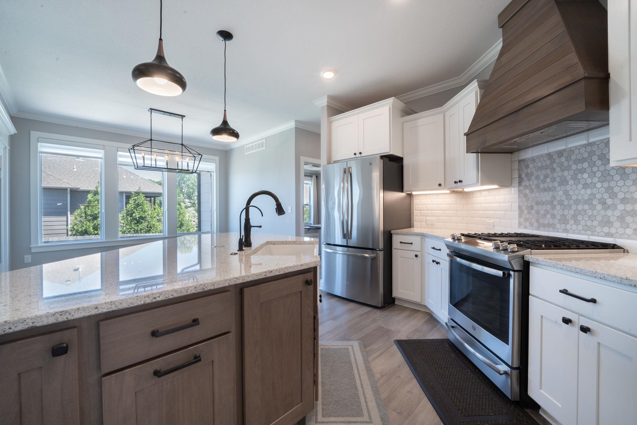 1604 N Shadow Rock Drive Andover KS 67002