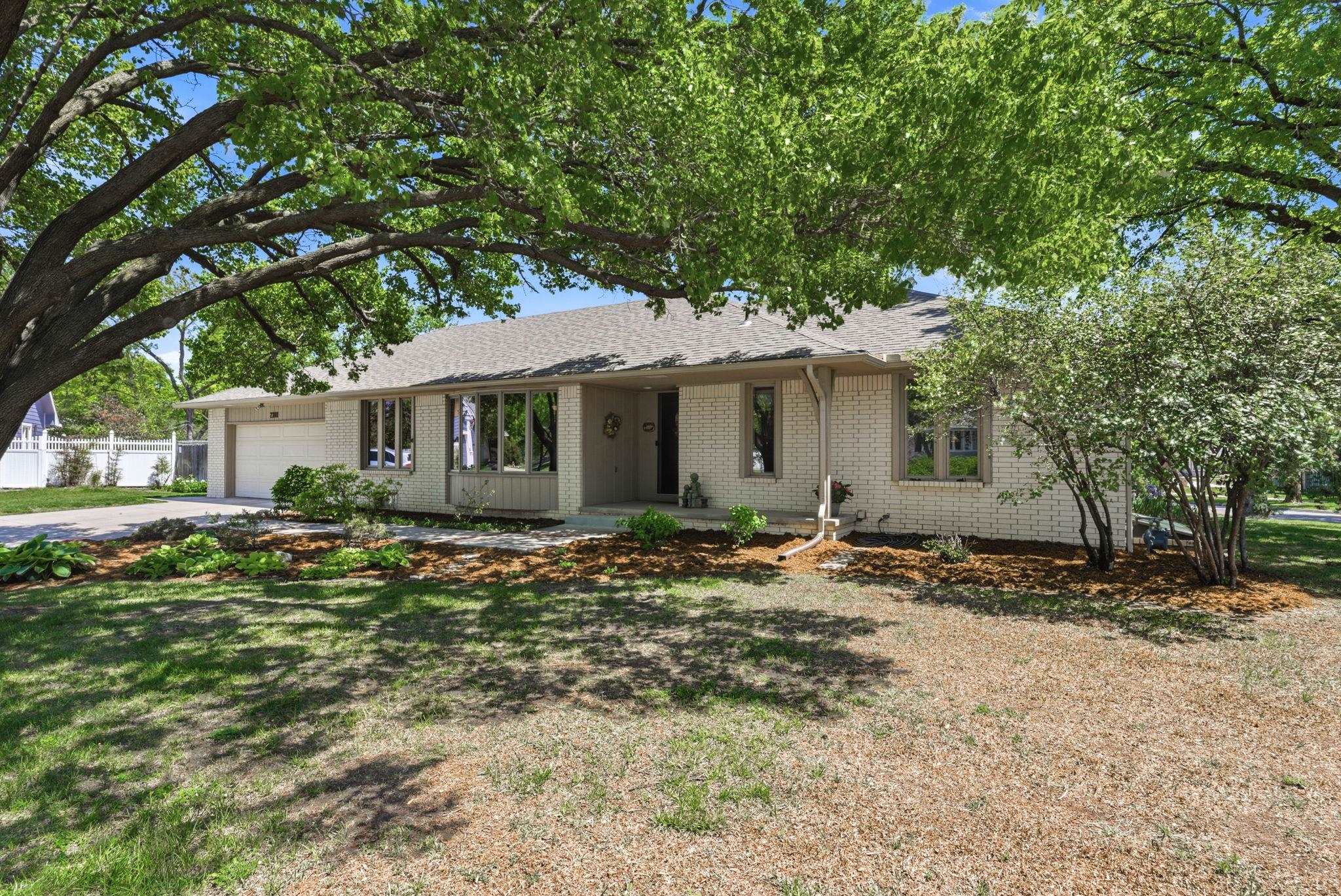 2308 N Longwood Wichita KS 67226