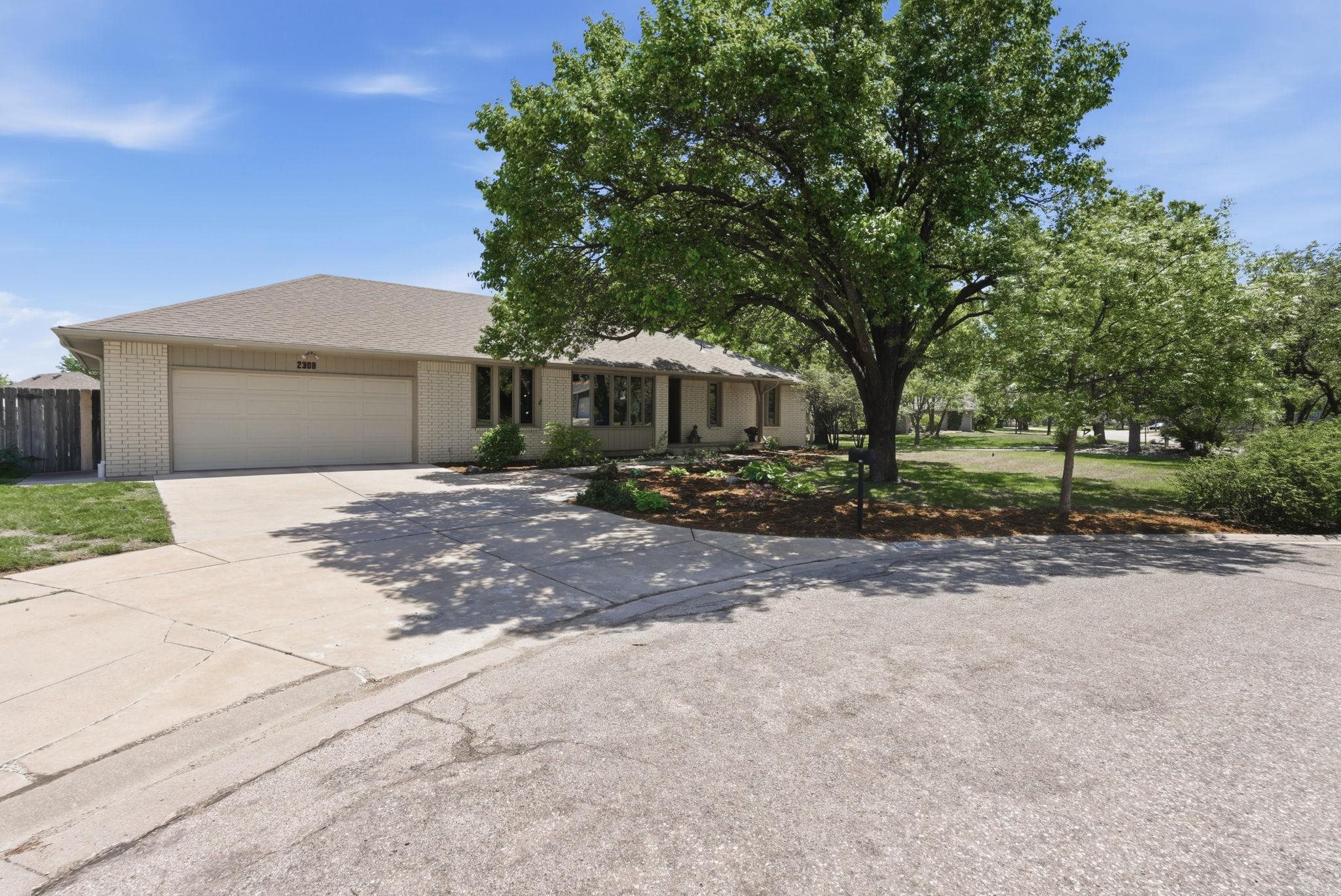 2308 N Longwood Wichita KS 67226