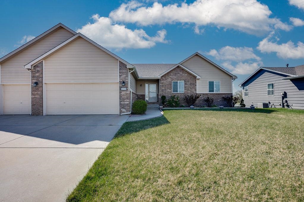 2121 S Upland Hills Wichita KS 67235