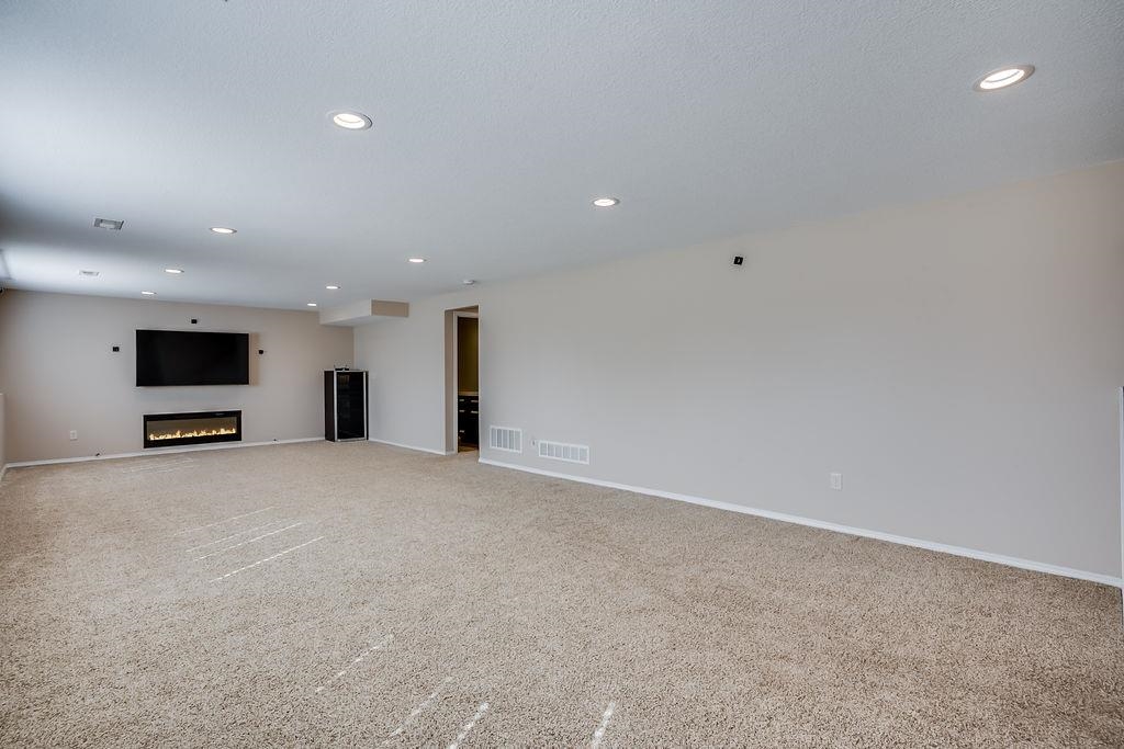 2121 S Upland Hills Wichita KS 67235