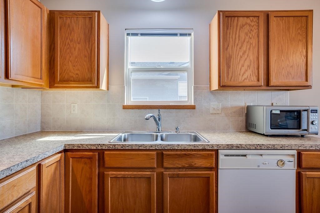2121 S Upland Hills Wichita KS 67235