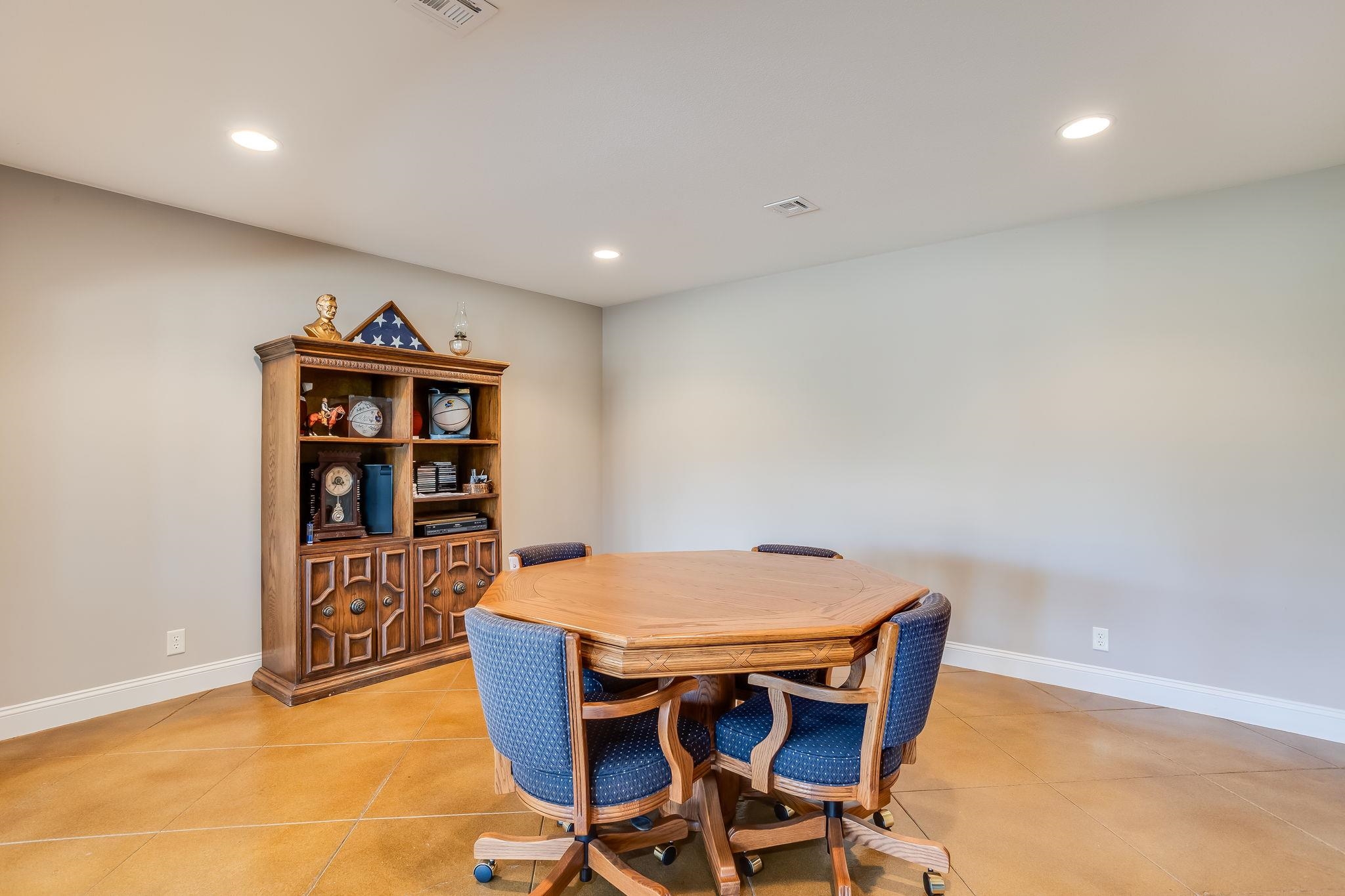 2418 N Rough Creek Derby KS 67037