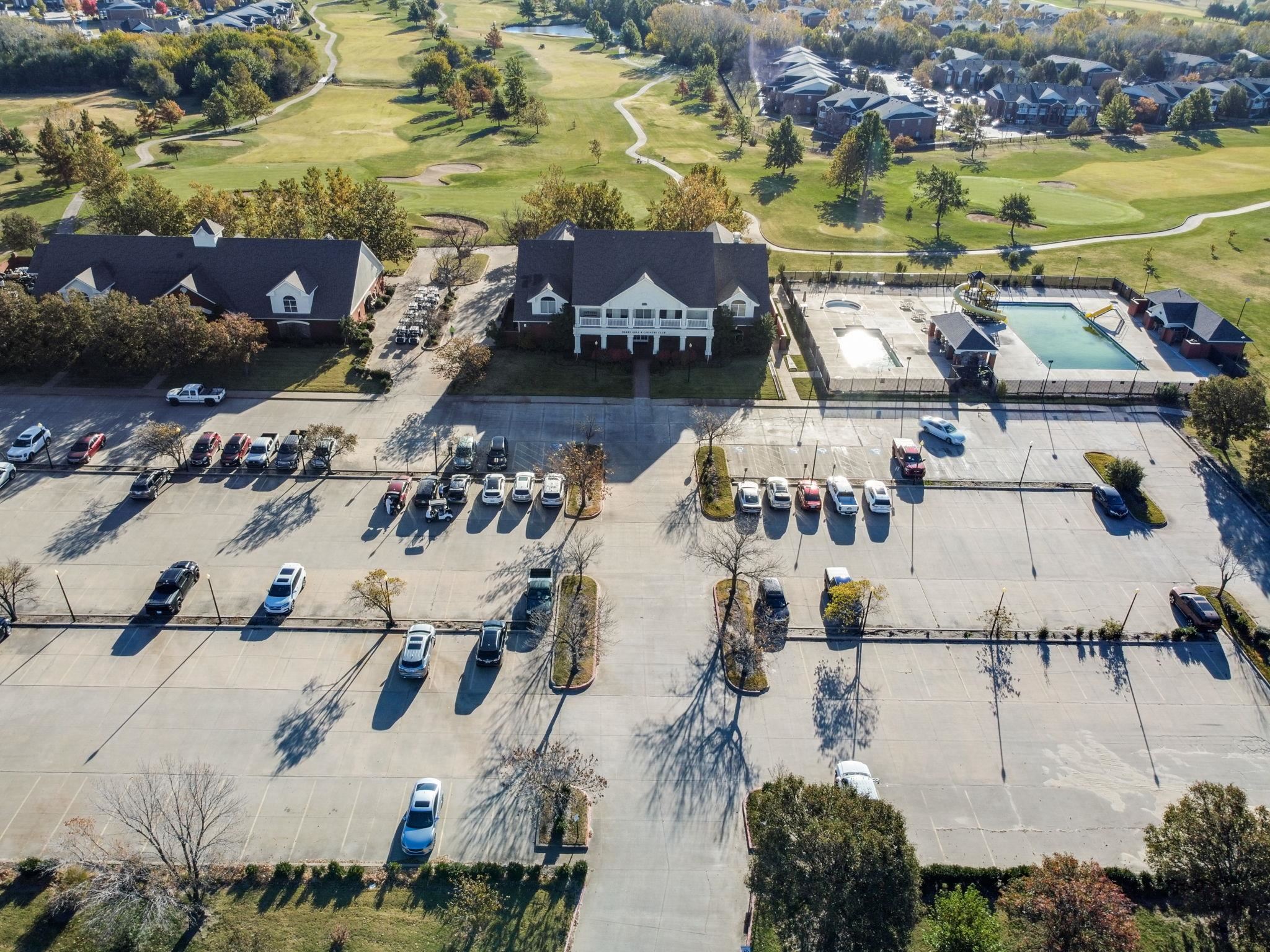 2418 N Rough Creek Derby KS 67037