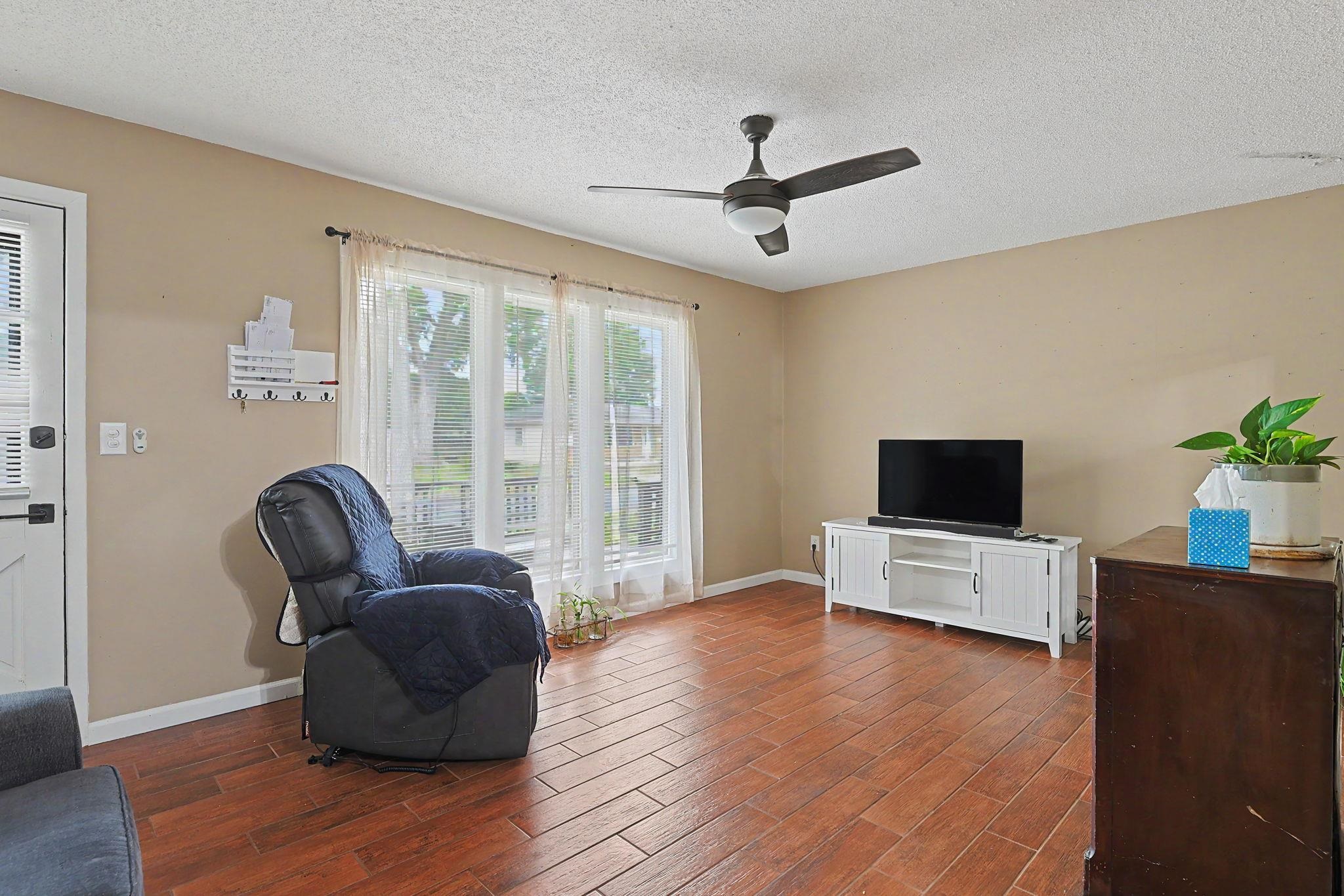 714 W 25th Street S Wichita KS 67217