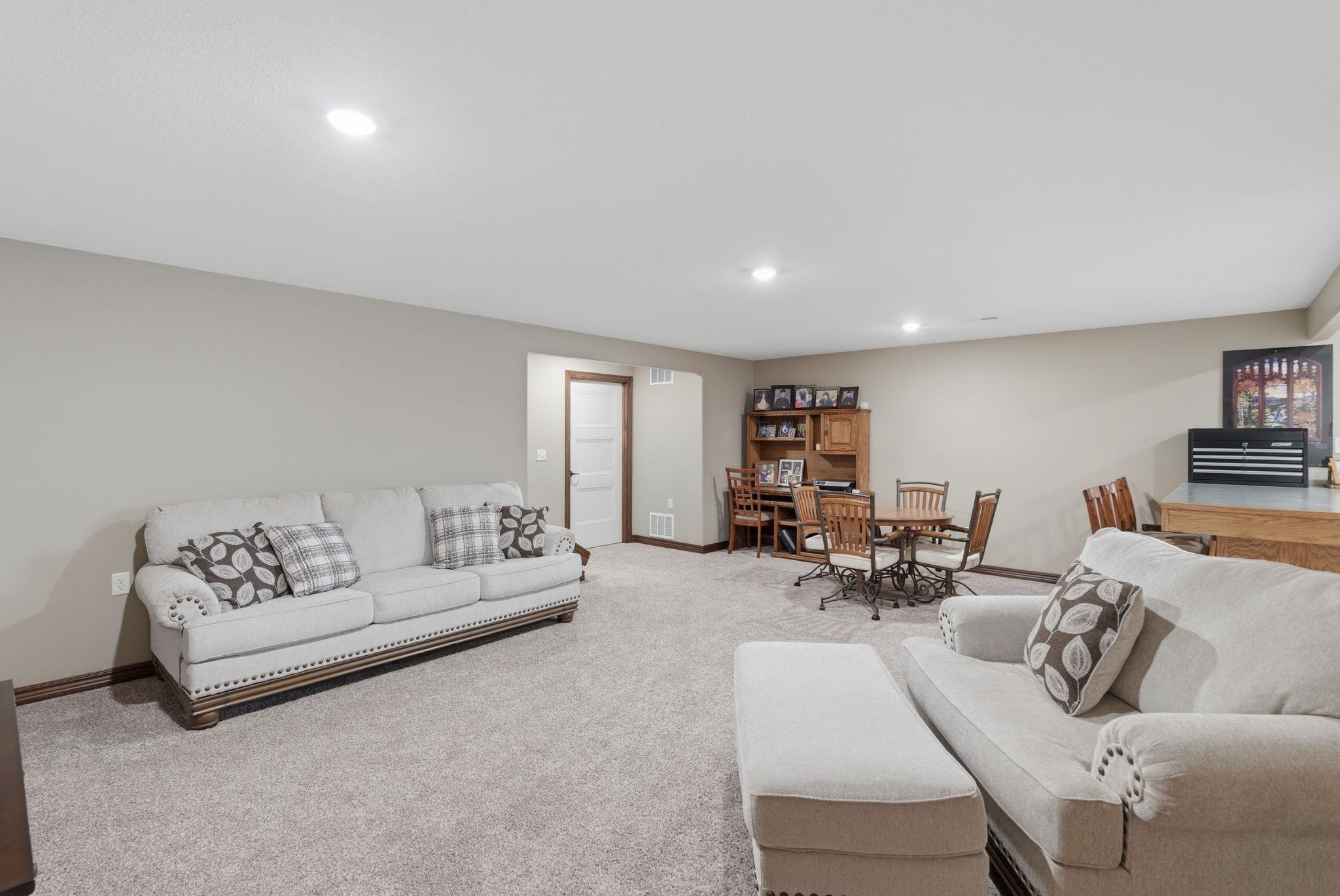 229 W Lakeside Drive Cheney KS 67025