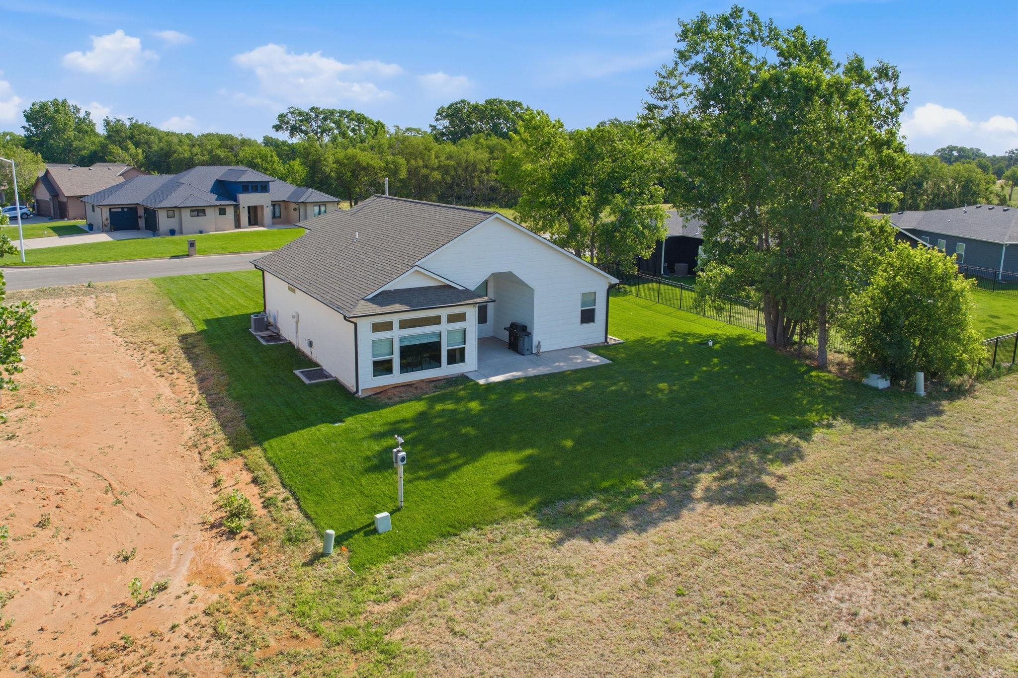 229 W Lakeside Drive Cheney KS 67025