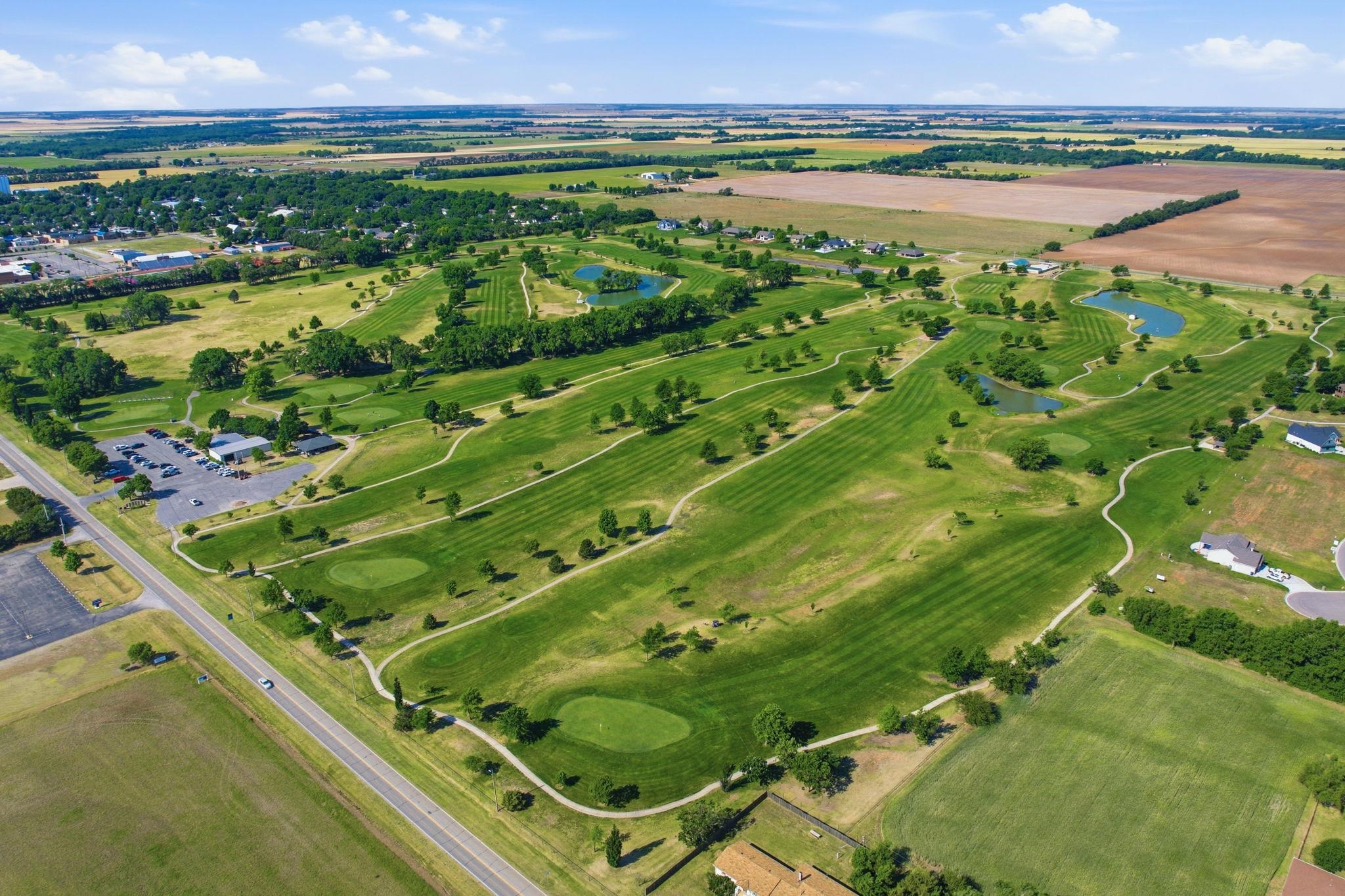 229 W Lakeside Drive Cheney KS 67025