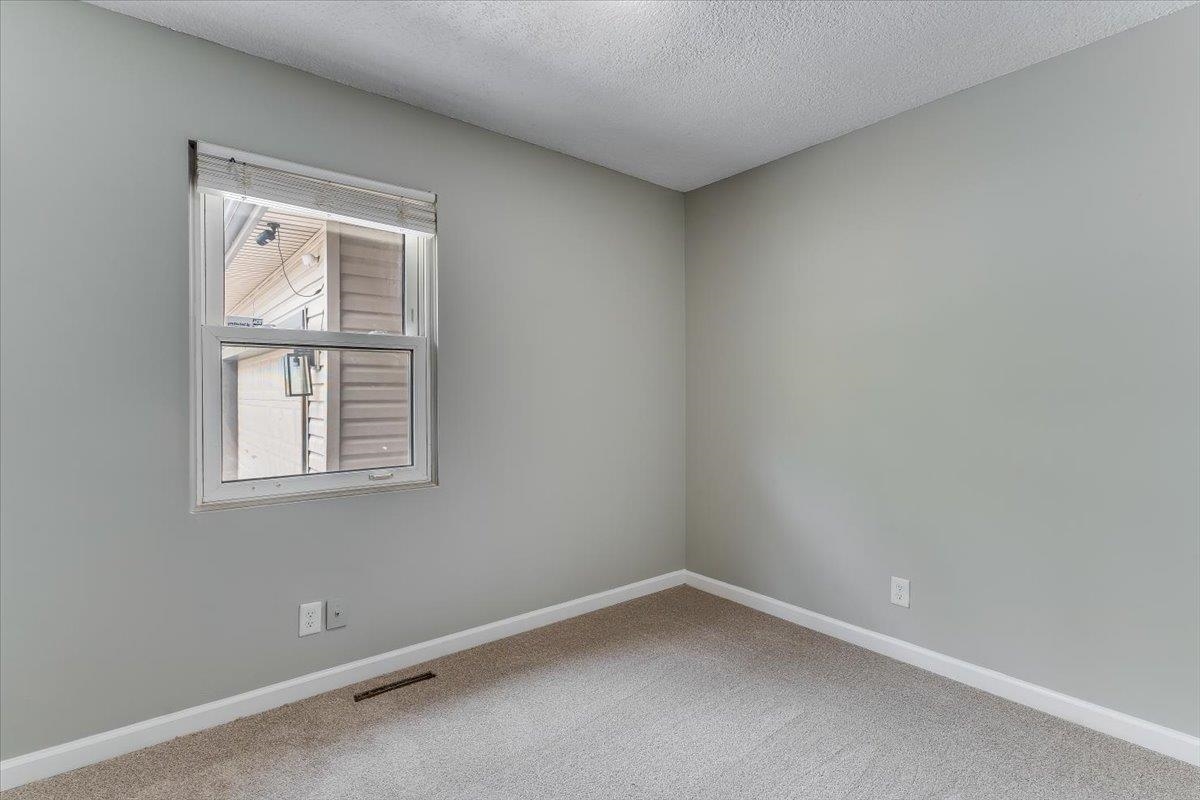 928 S Dalton Drive Wichita KS 67207
