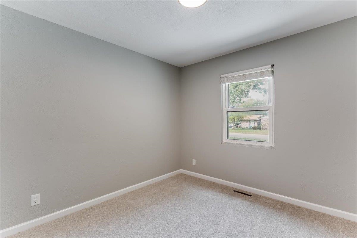928 S Dalton Drive Wichita KS 67207