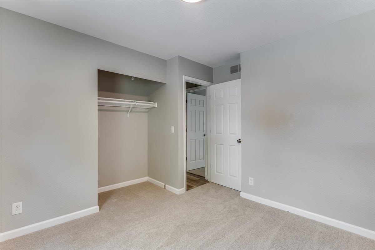 928 S Dalton Drive Wichita KS 67207