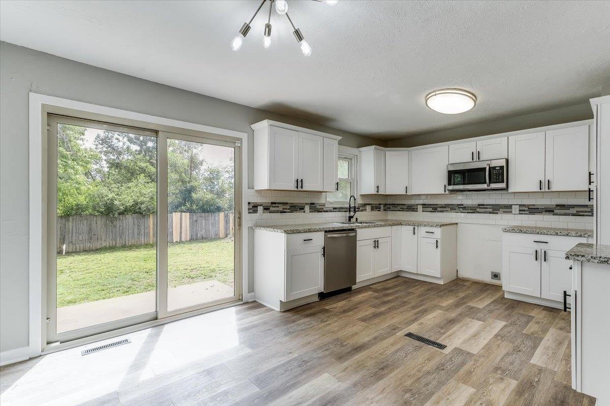 928 S Dalton Drive Wichita KS 67207