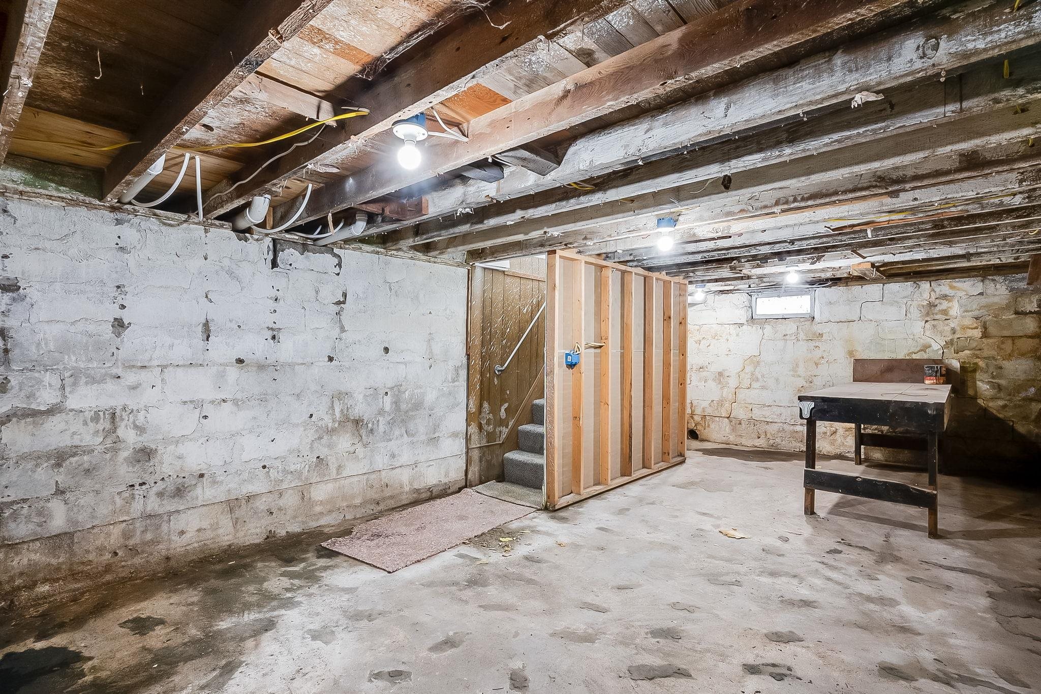 317 W 6th Avenue Belle Plaine KS 67013