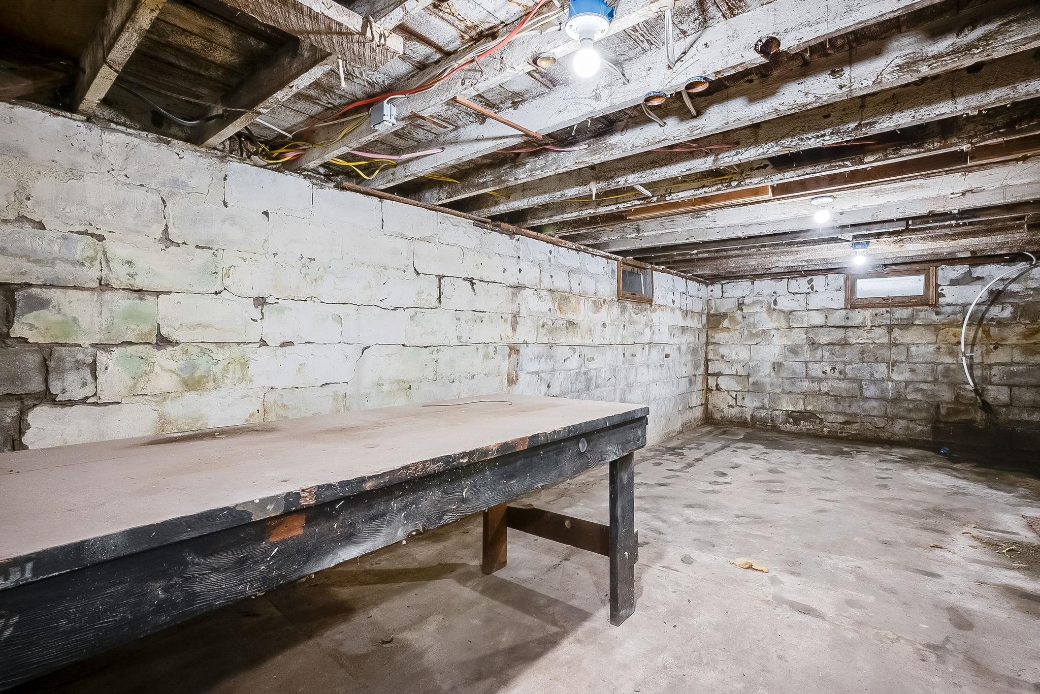 317 W 6th Avenue Belle Plaine KS 67013