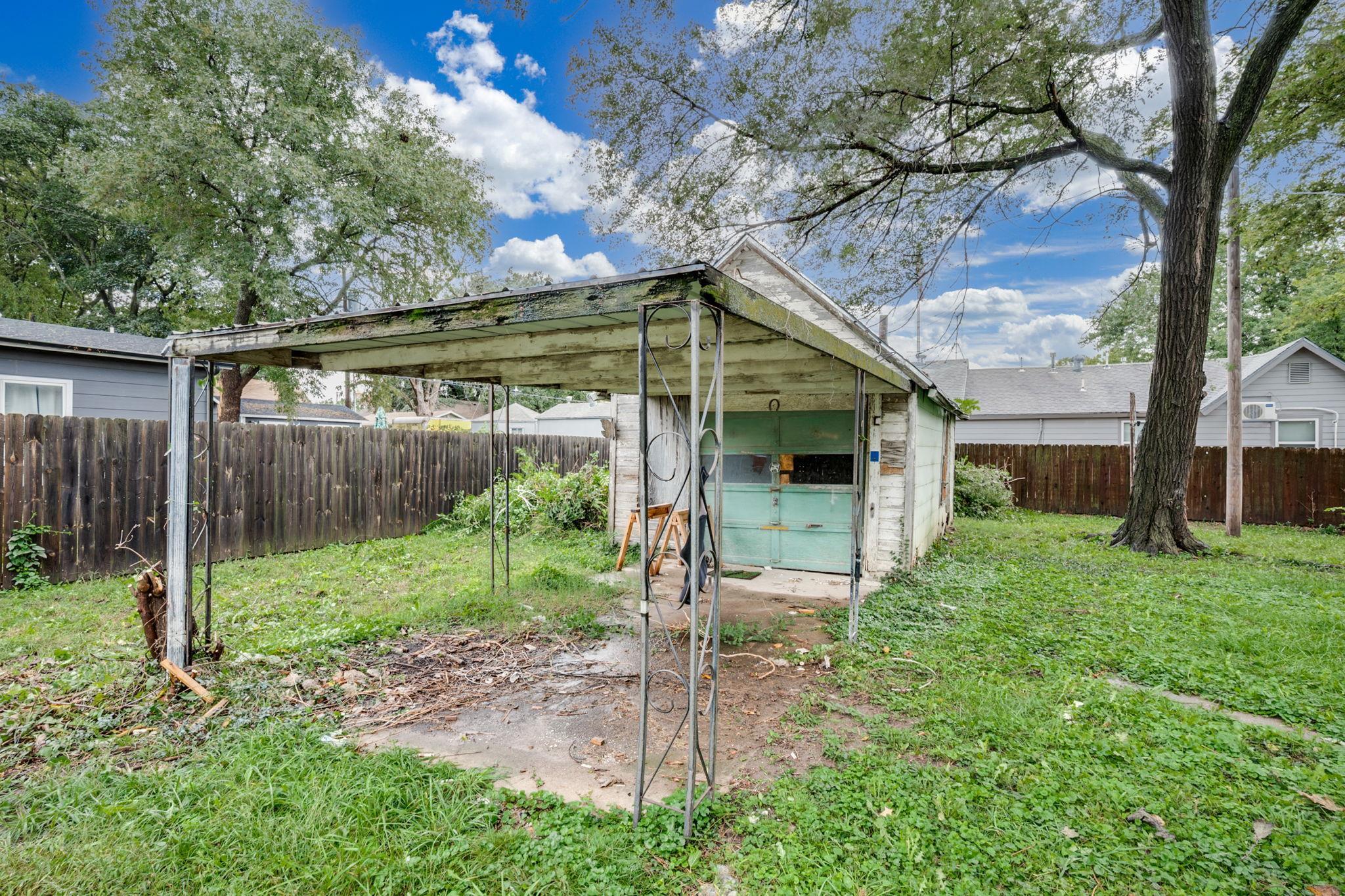 317 W 6th Avenue Belle Plaine KS 67013