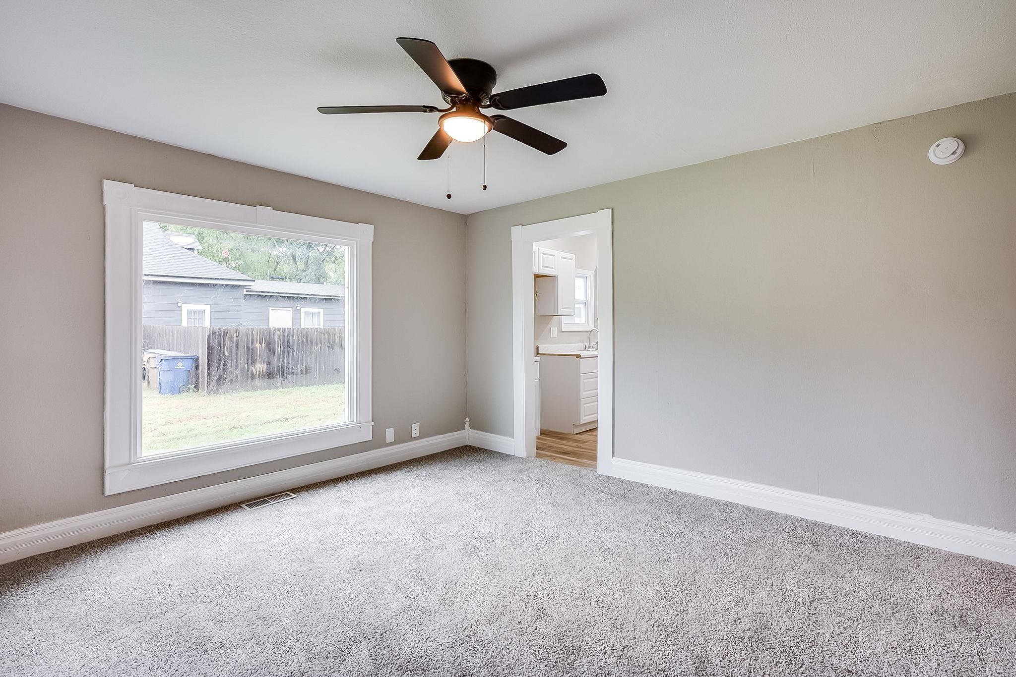 317 W 6th Avenue Belle Plaine KS 67013