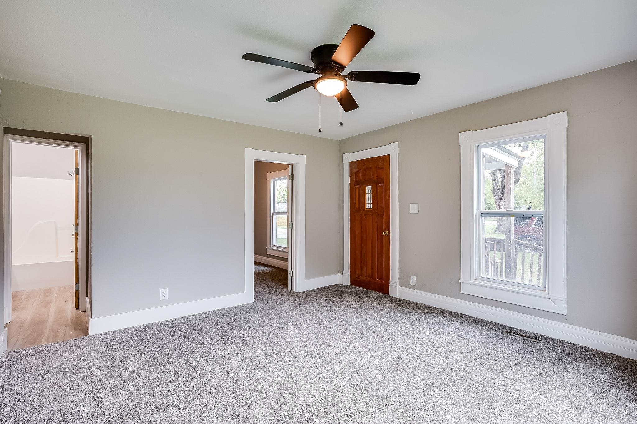 317 W 6th Avenue Belle Plaine KS 67013