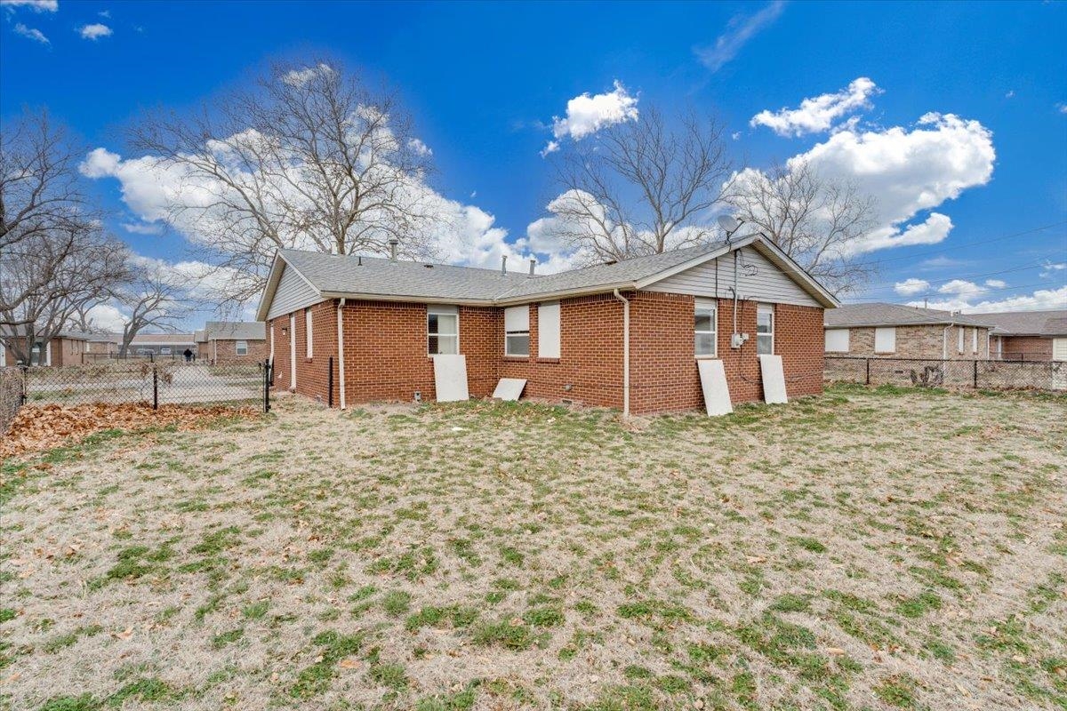1607 E Catalina Street Wichita KS 67216