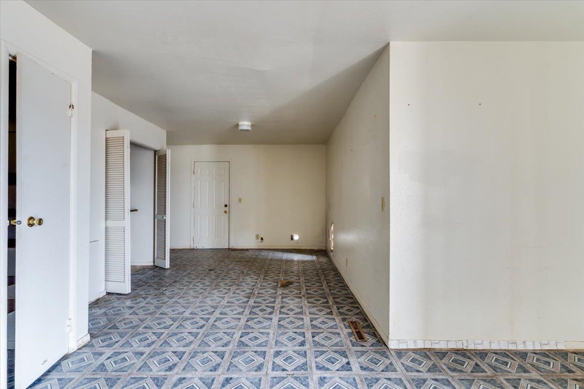 1607 E Catalina Street Wichita KS 67216