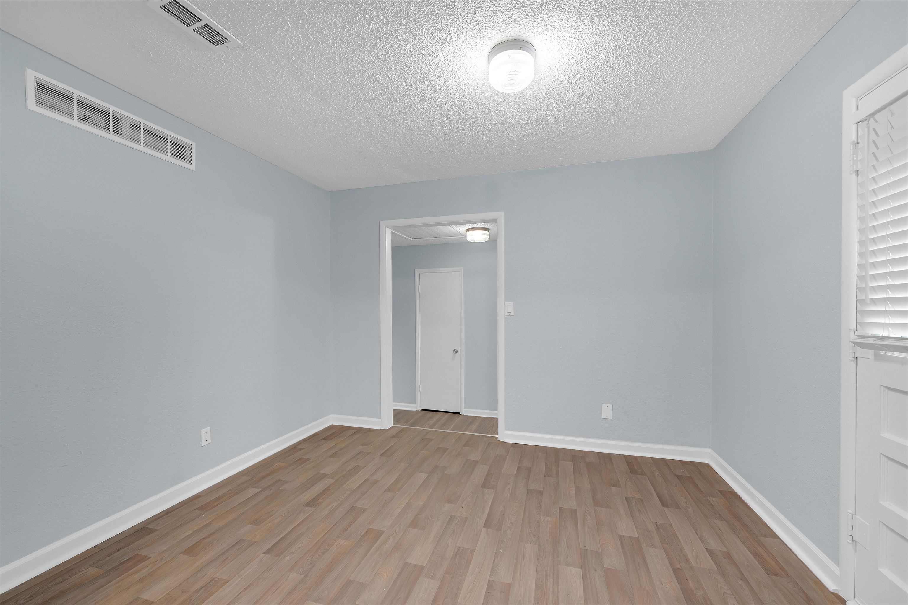 2102 W 35th Street S Wichita KS 67217