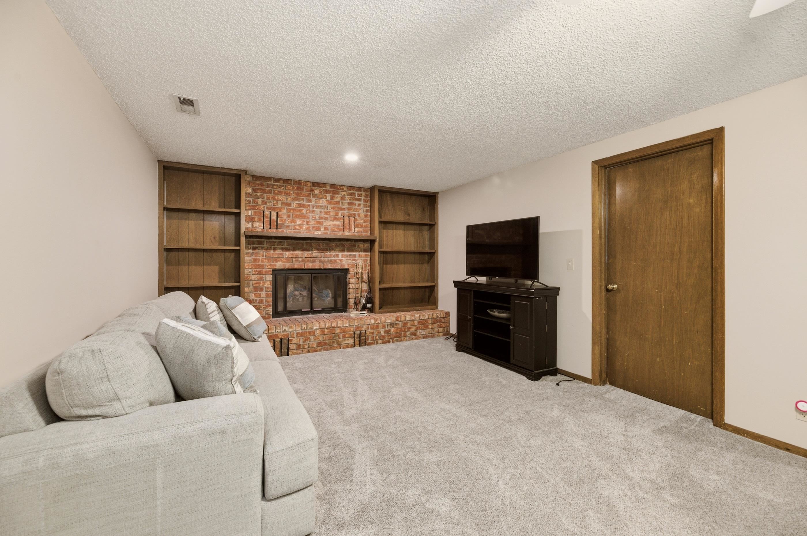 4109 N Danbury Street Bel Aire KS 67220