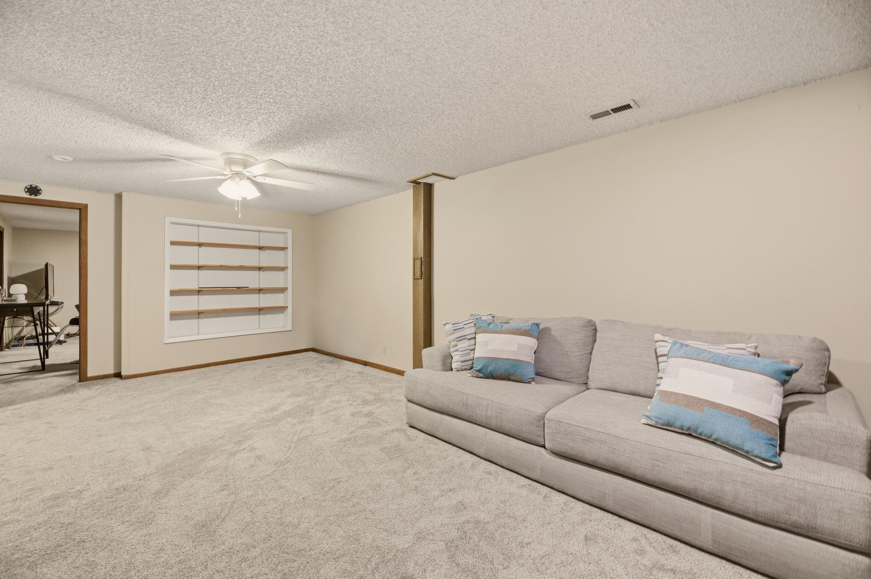 4109 N Danbury Street Bel Aire KS 67220