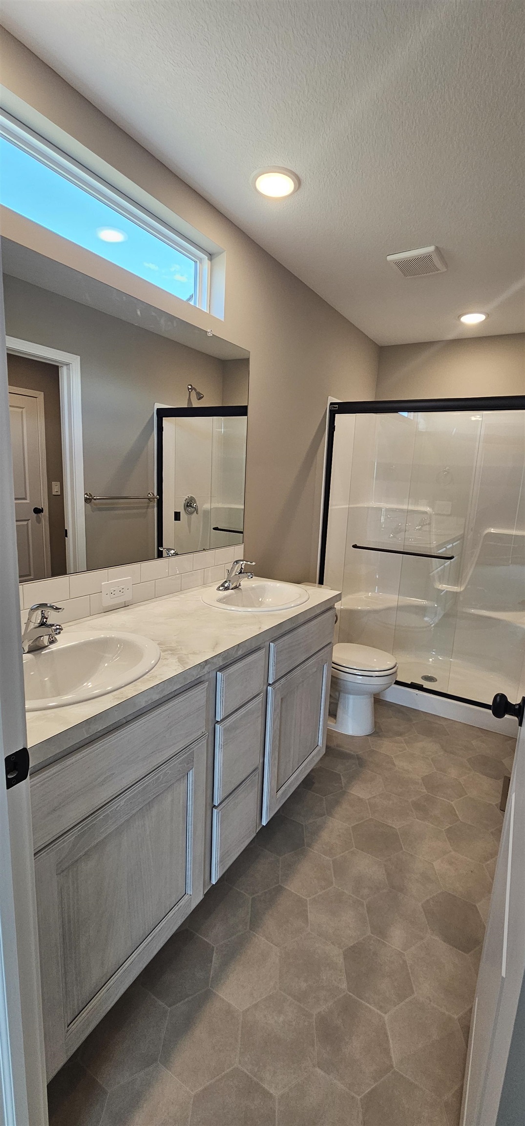 1913 S Herrington Street Wichita KS 67207