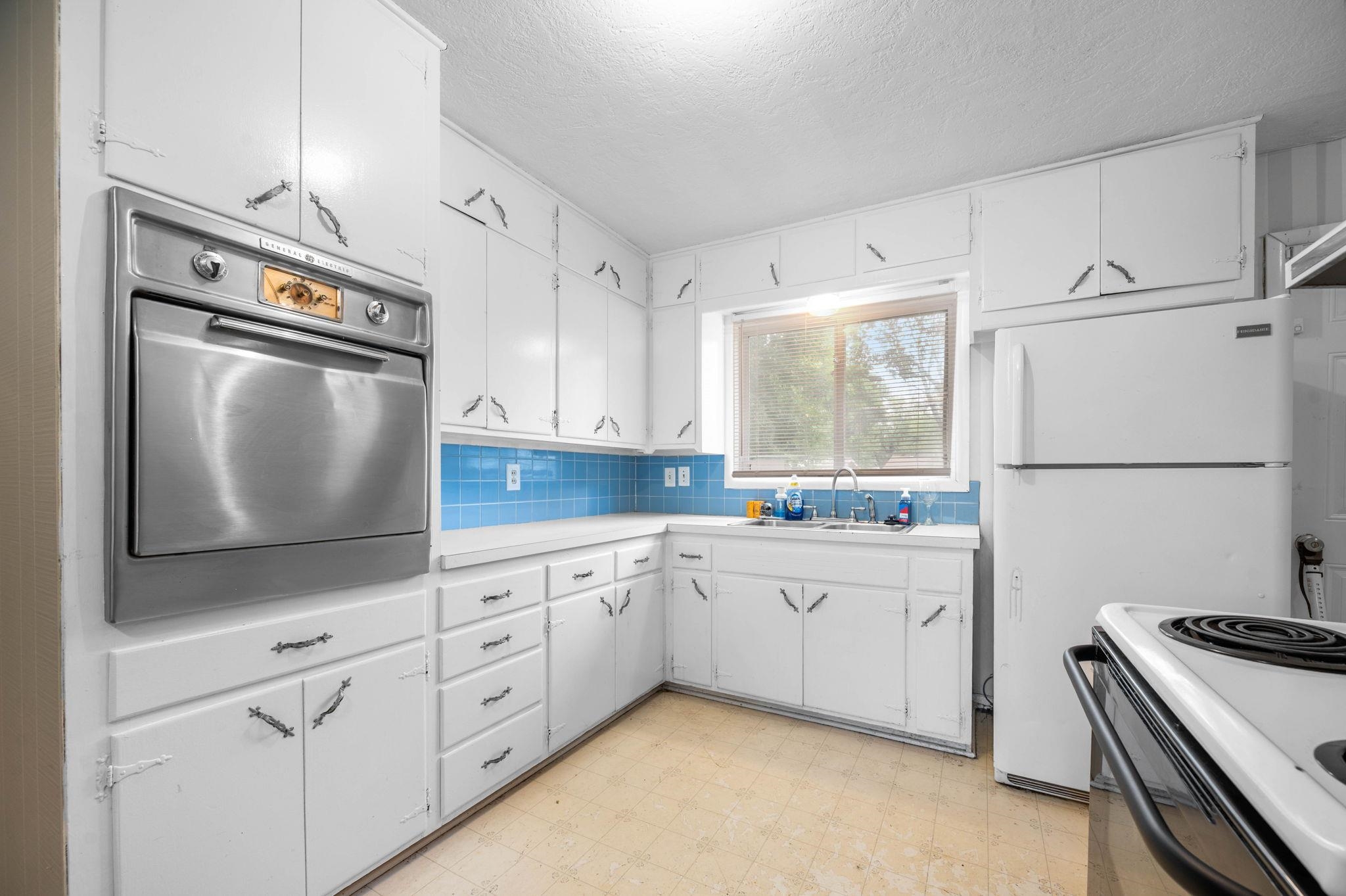 1448 N Prairie Lane Derby KS 67037