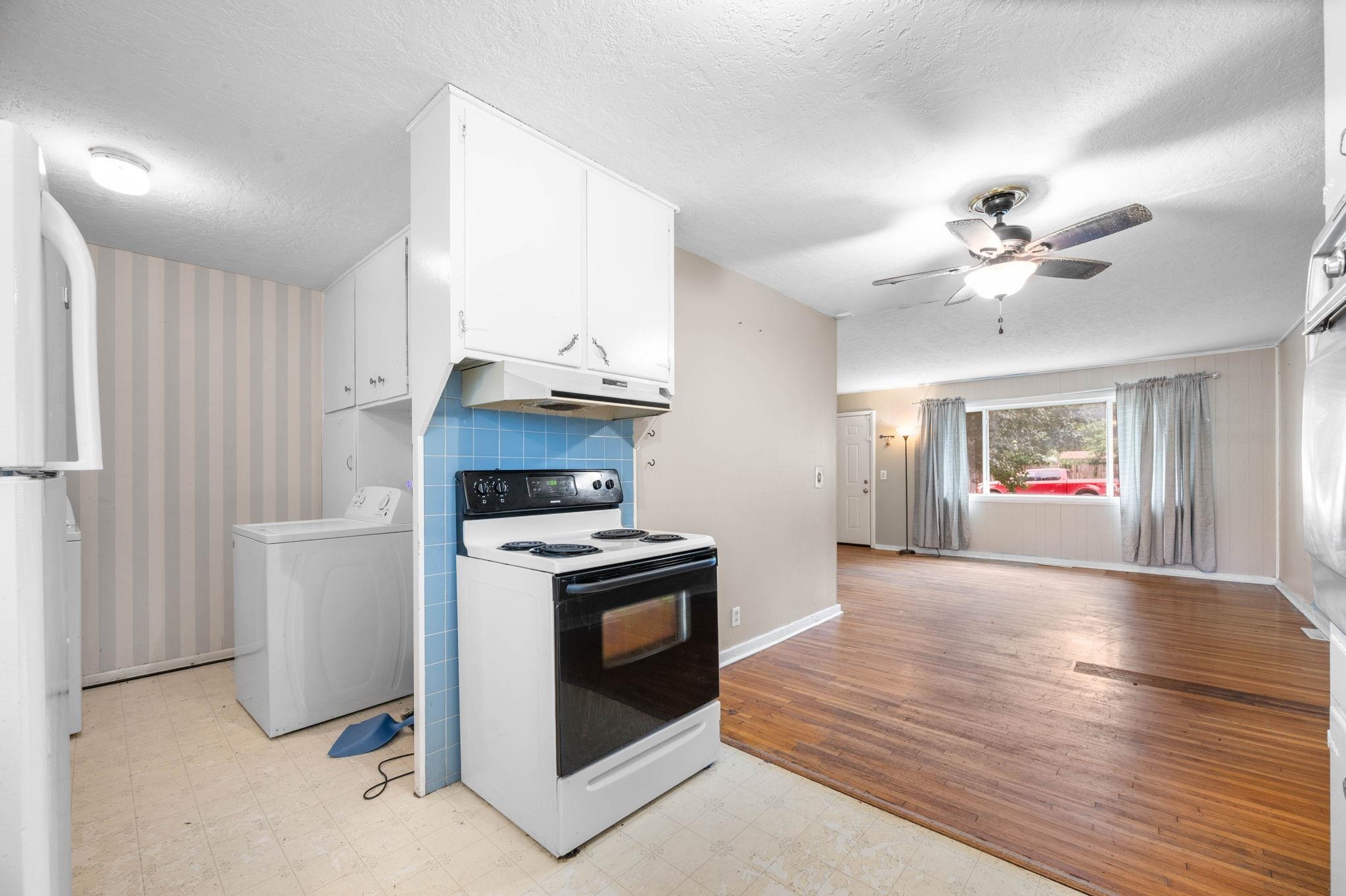 1448 N Prairie Lane Derby KS 67037