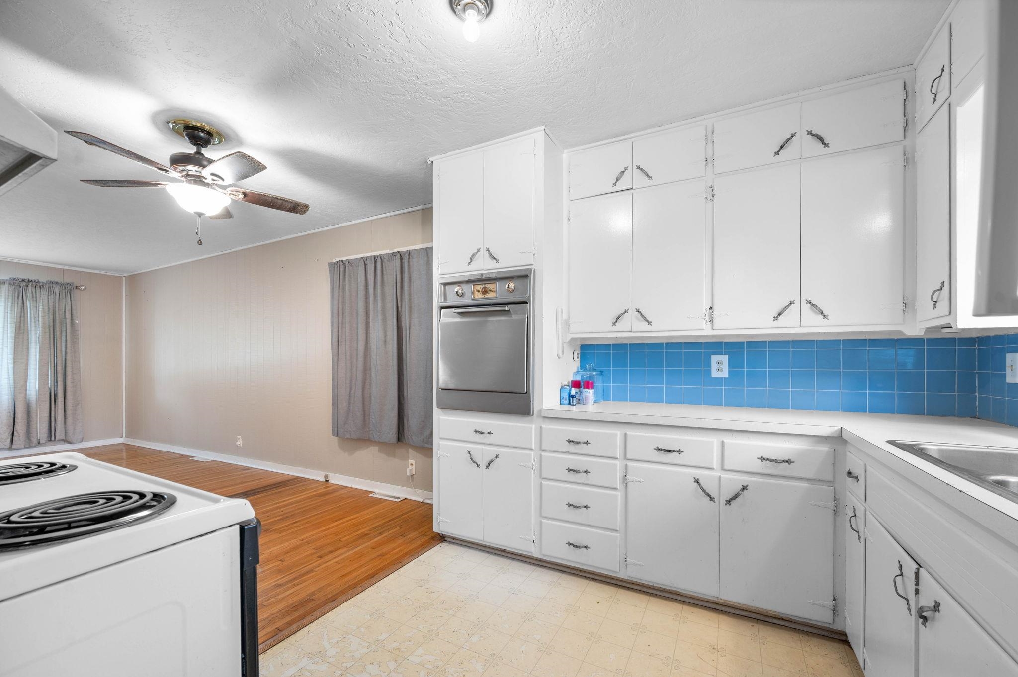 1448 N Prairie Lane Derby KS 67037