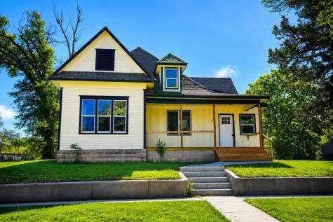 1114 N Pine Street Newton KS 67114