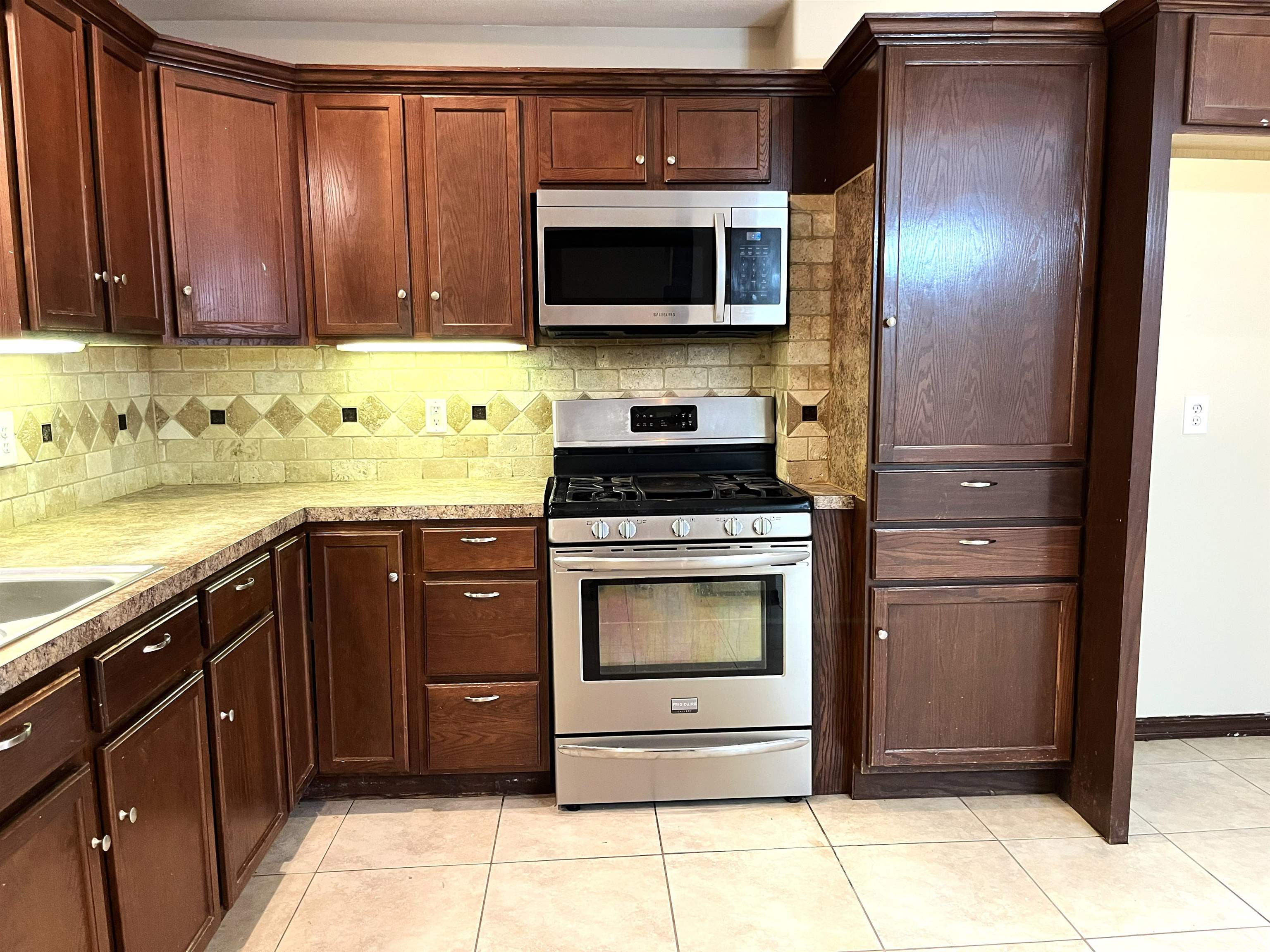 1128 S Sedgwick Wichita KS 67213