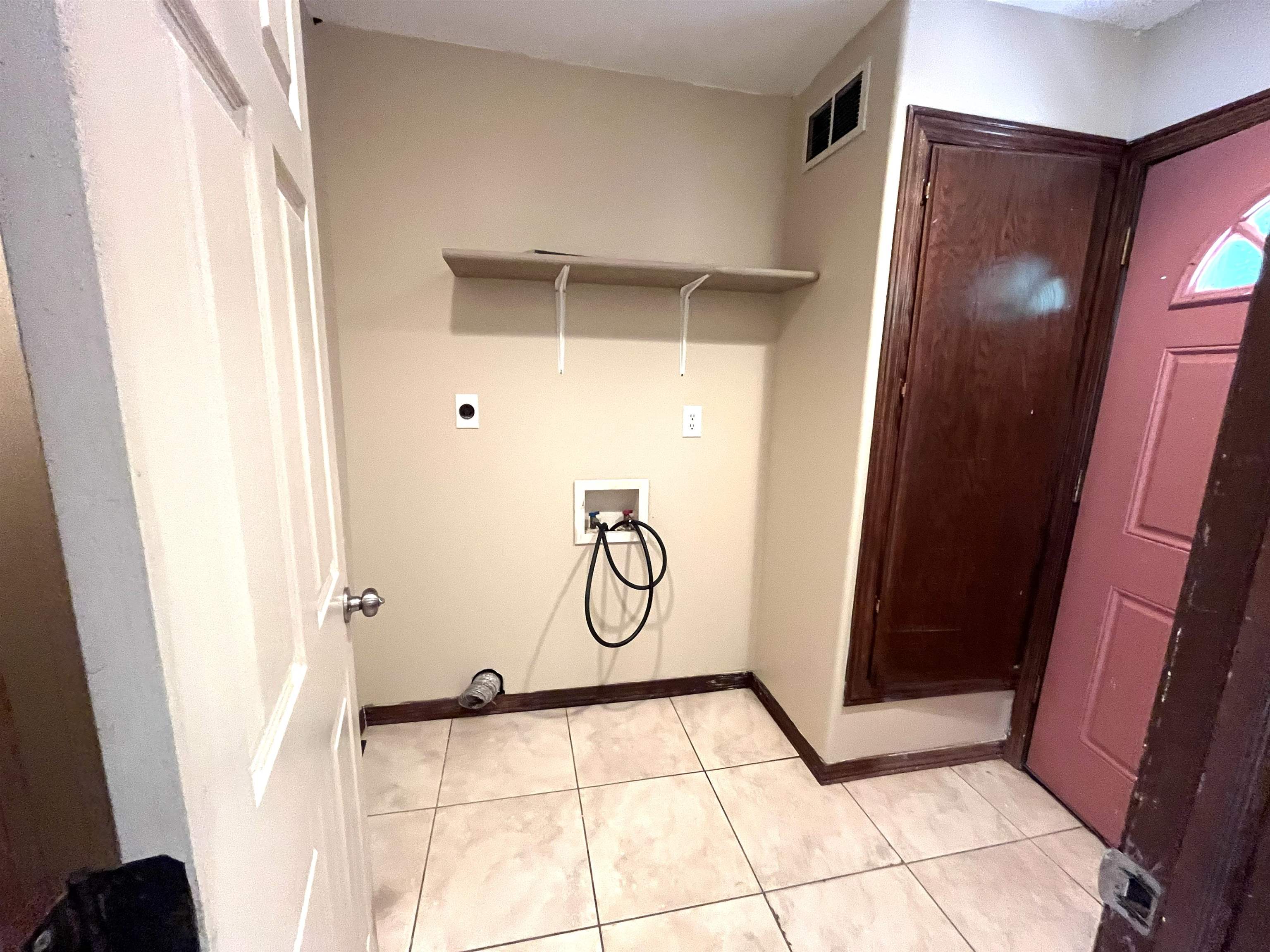 1128 S Sedgwick Wichita KS 67213