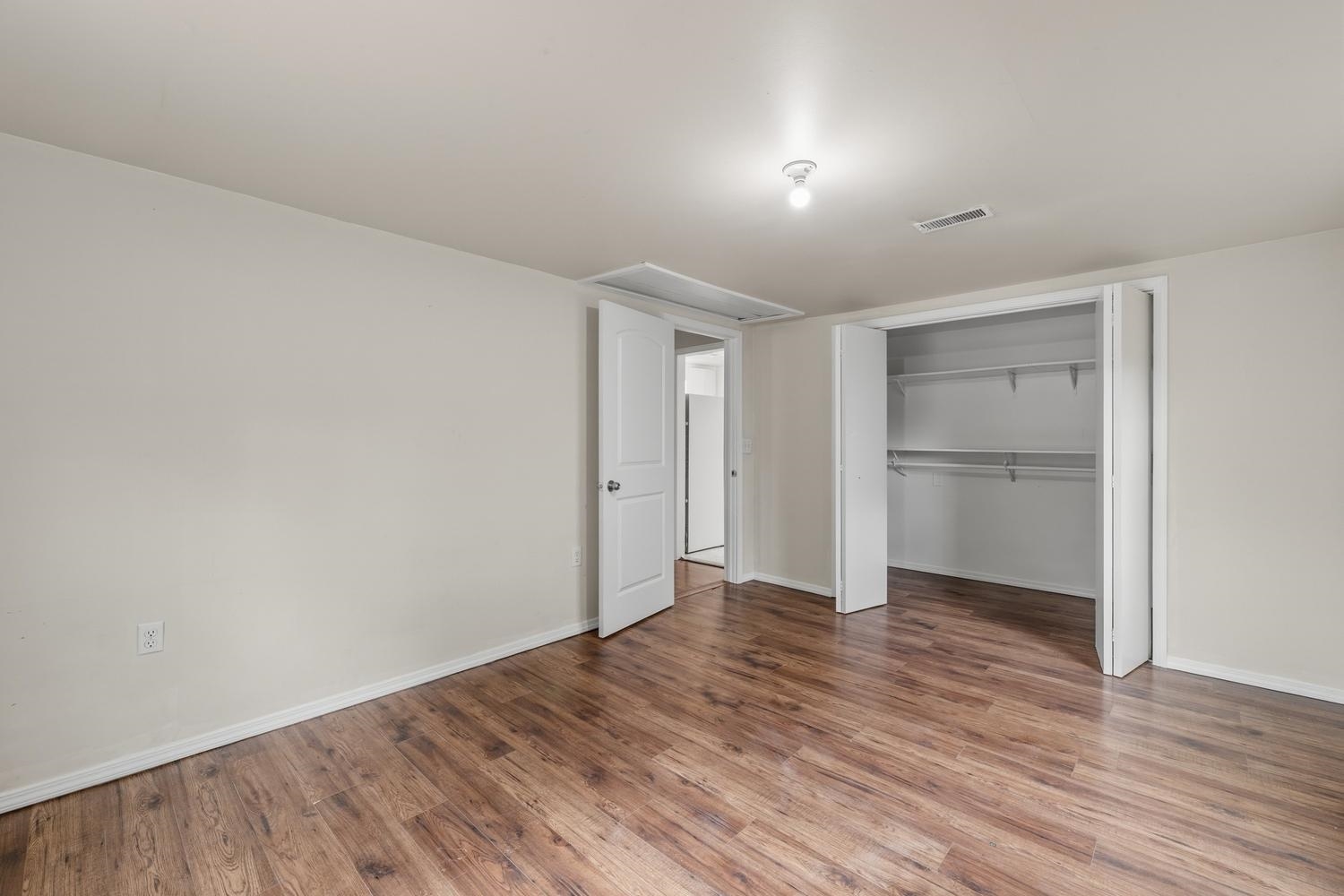 2531 S Washington Avenue Wichita KS 67216