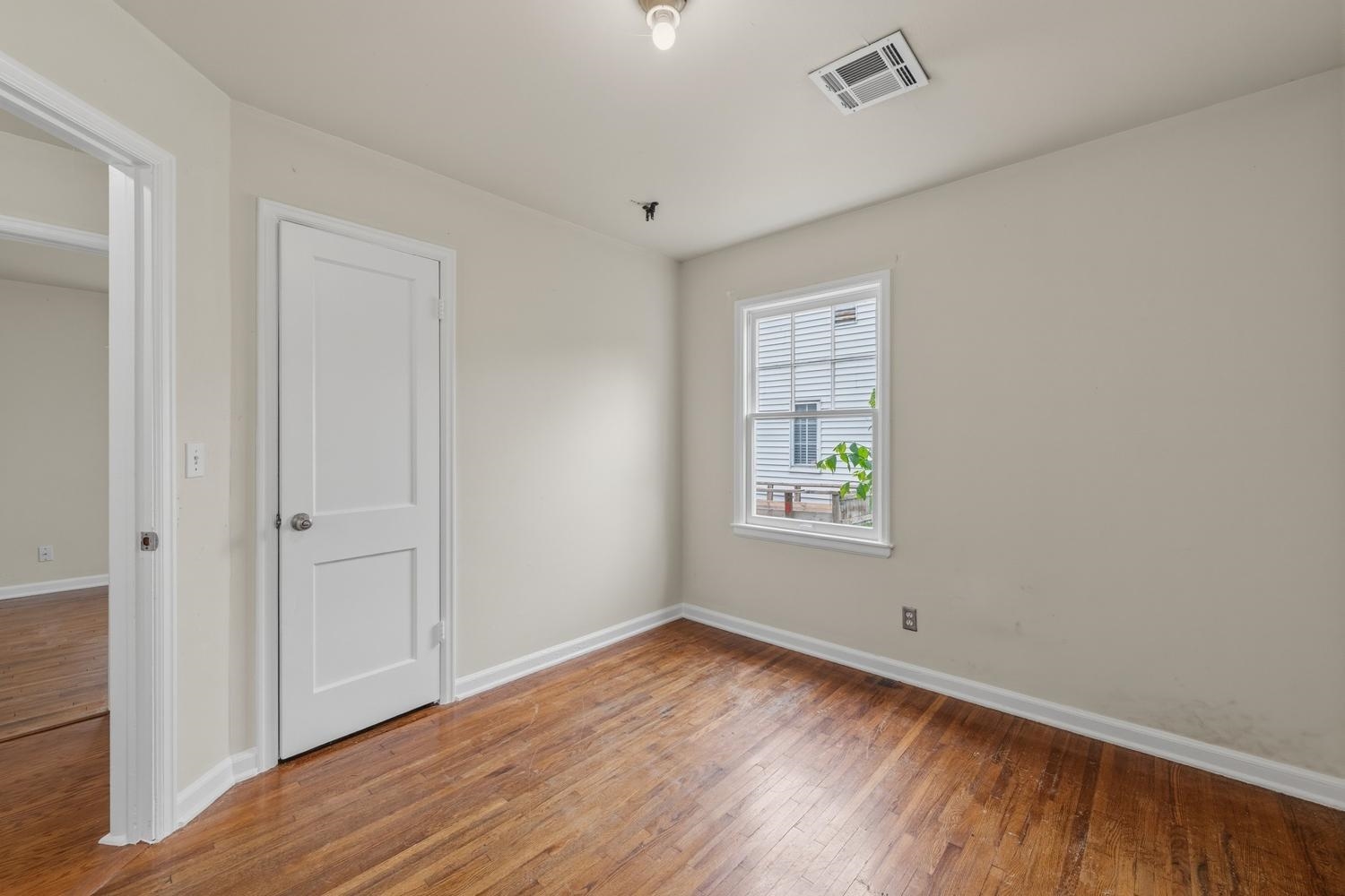 2531 S Washington Avenue Wichita KS 67216