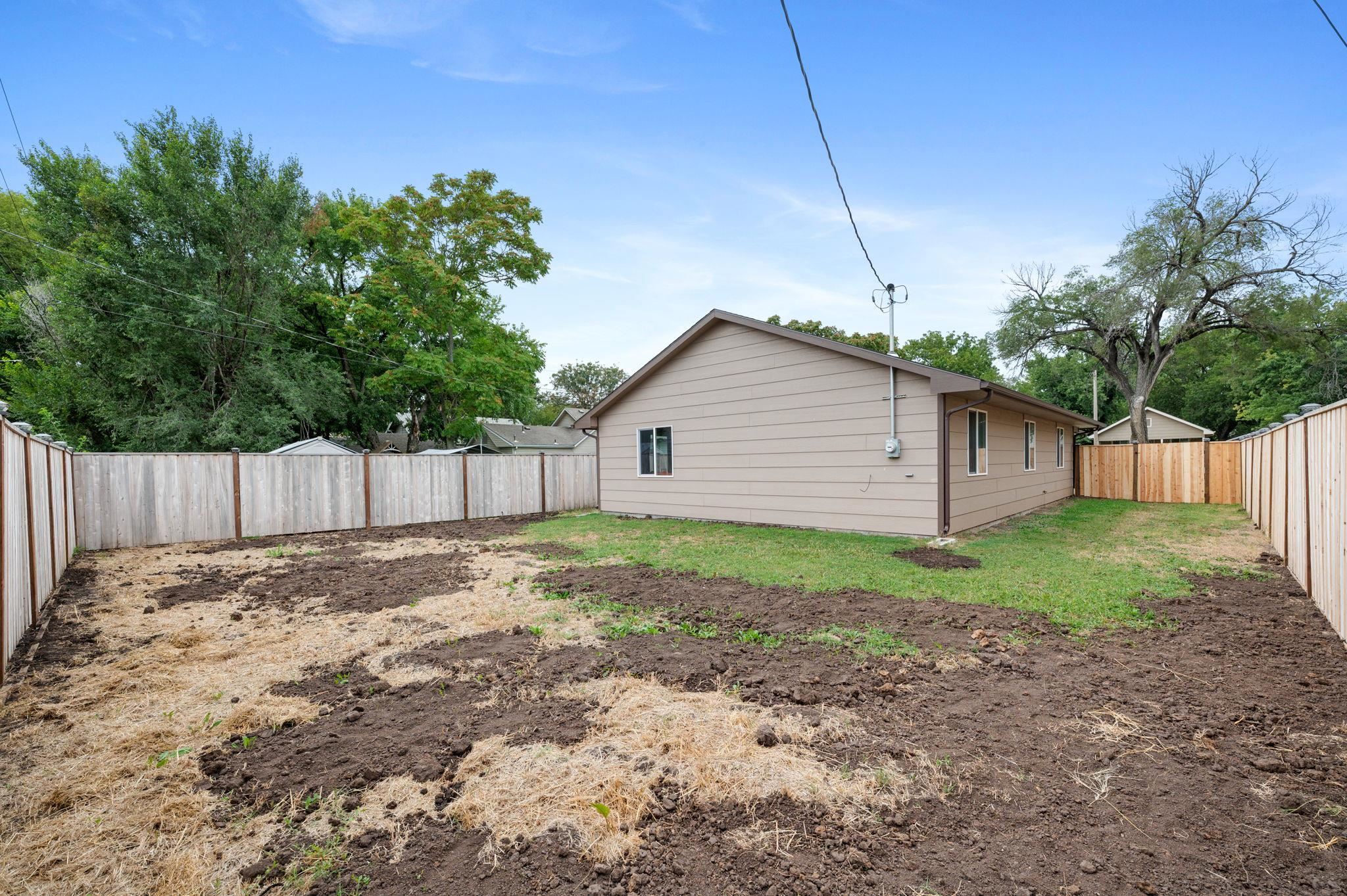 333 E Clark Avenue Augusta KS 67010