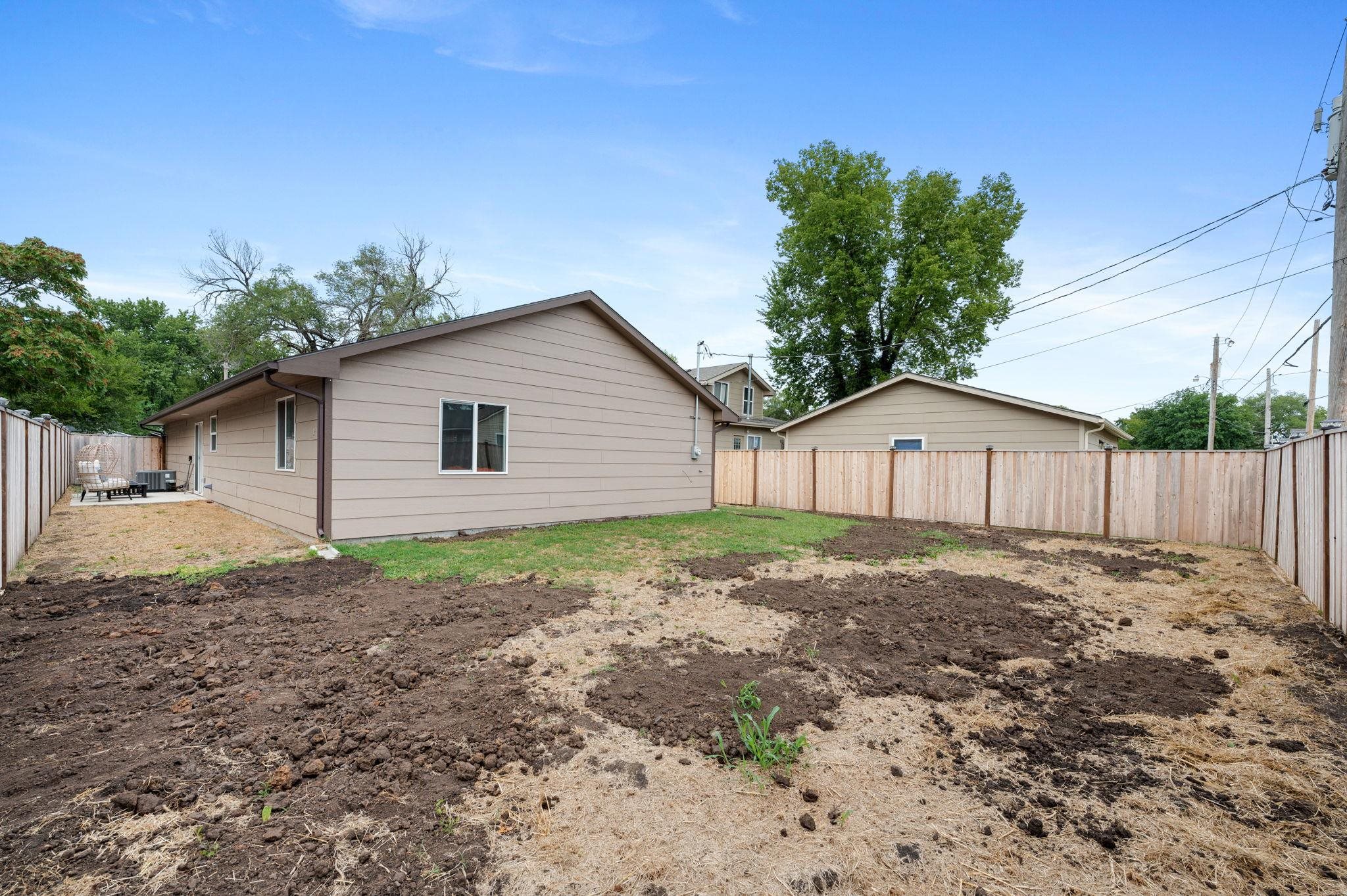 333 E Clark Avenue Augusta KS 67010