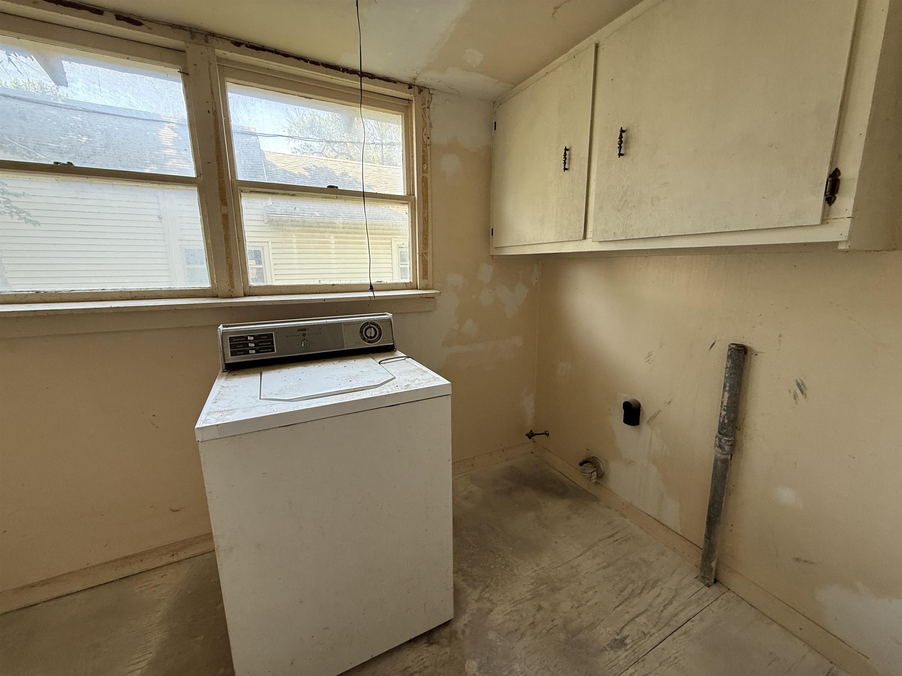 627 N Summit Street El Dorado KS 67042