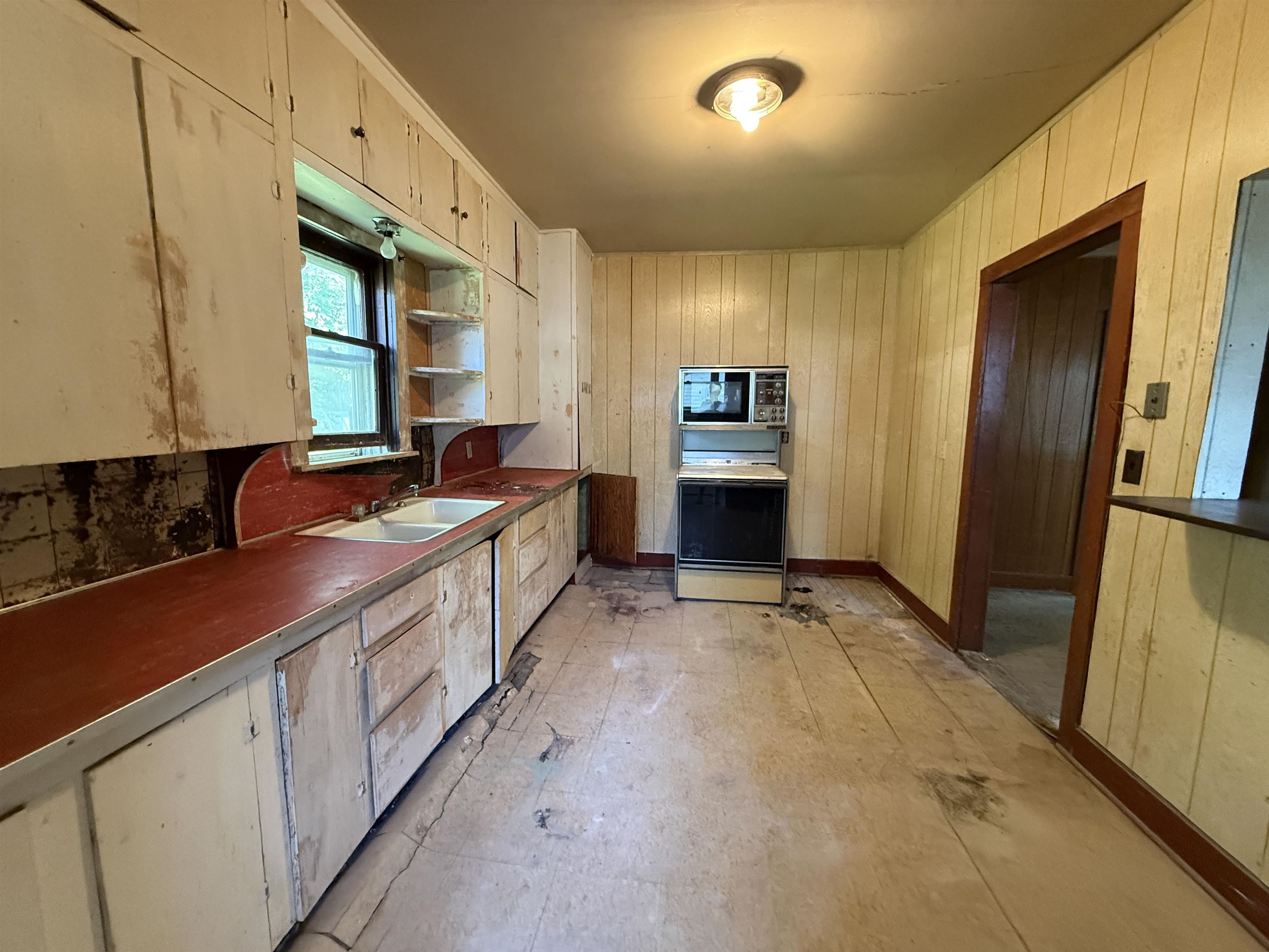 627 N Summit Street El Dorado KS 67042