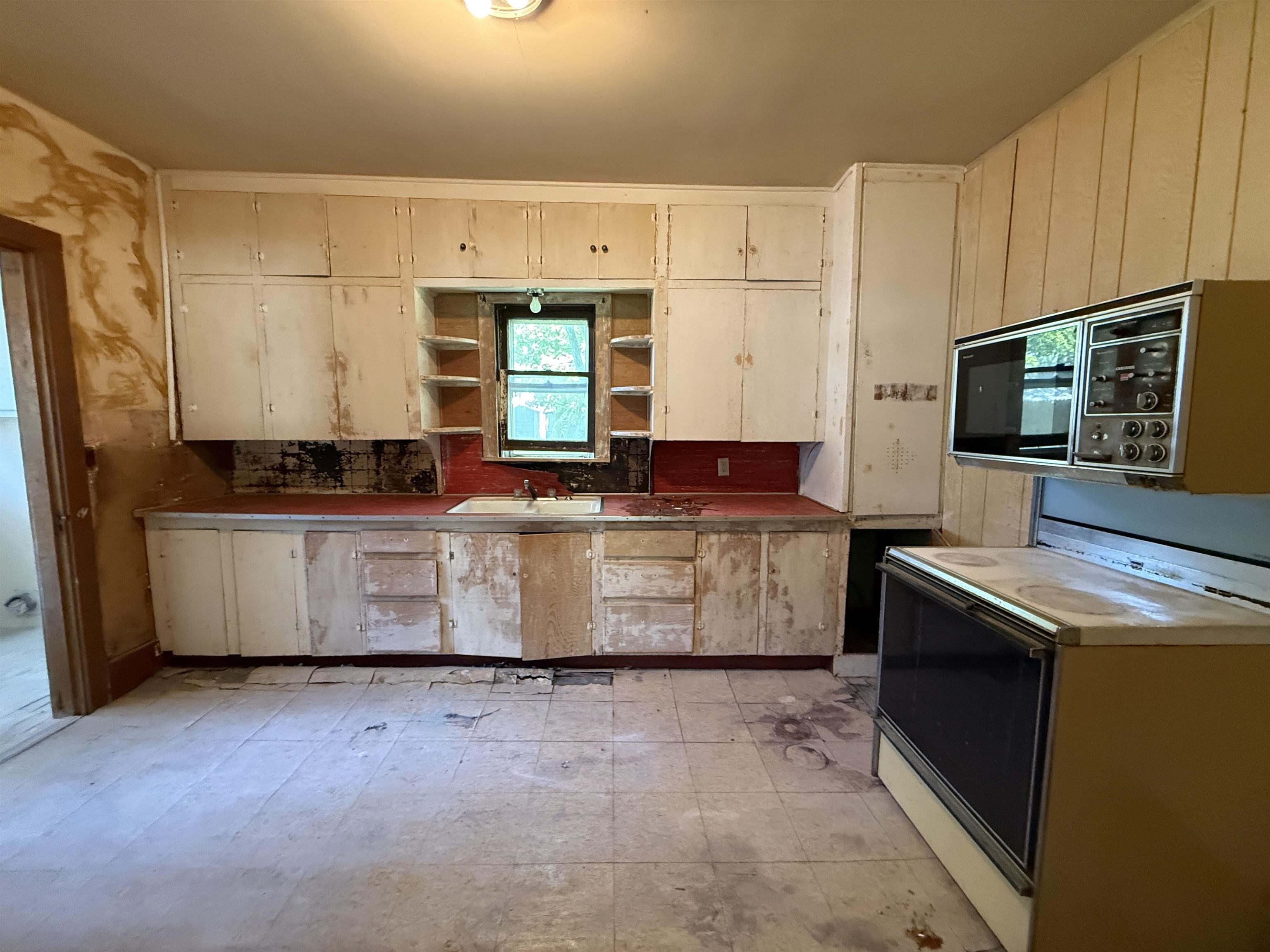 627 N Summit Street El Dorado KS 67042