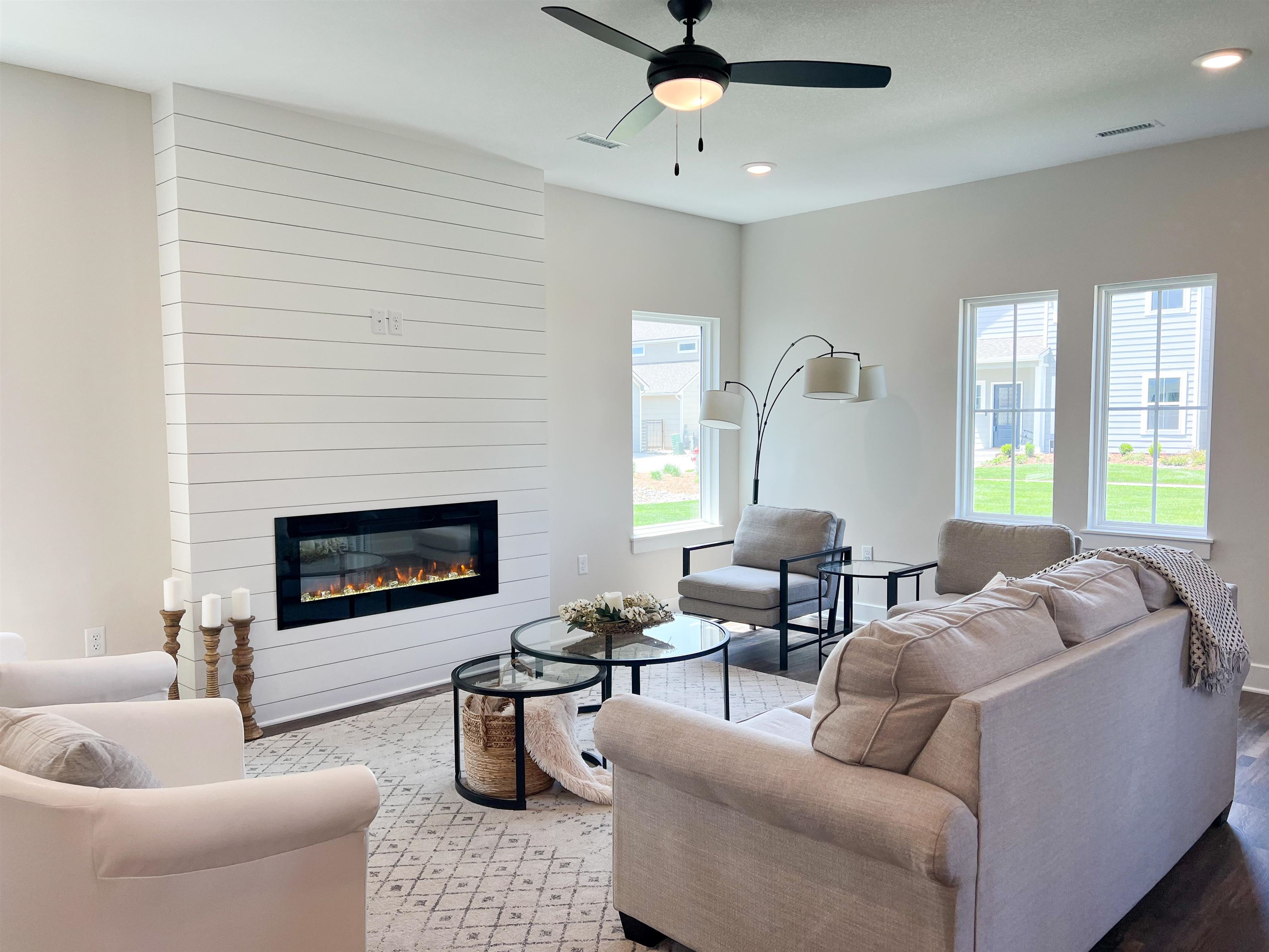 433 E Douglas Avenue Andover KS 67002