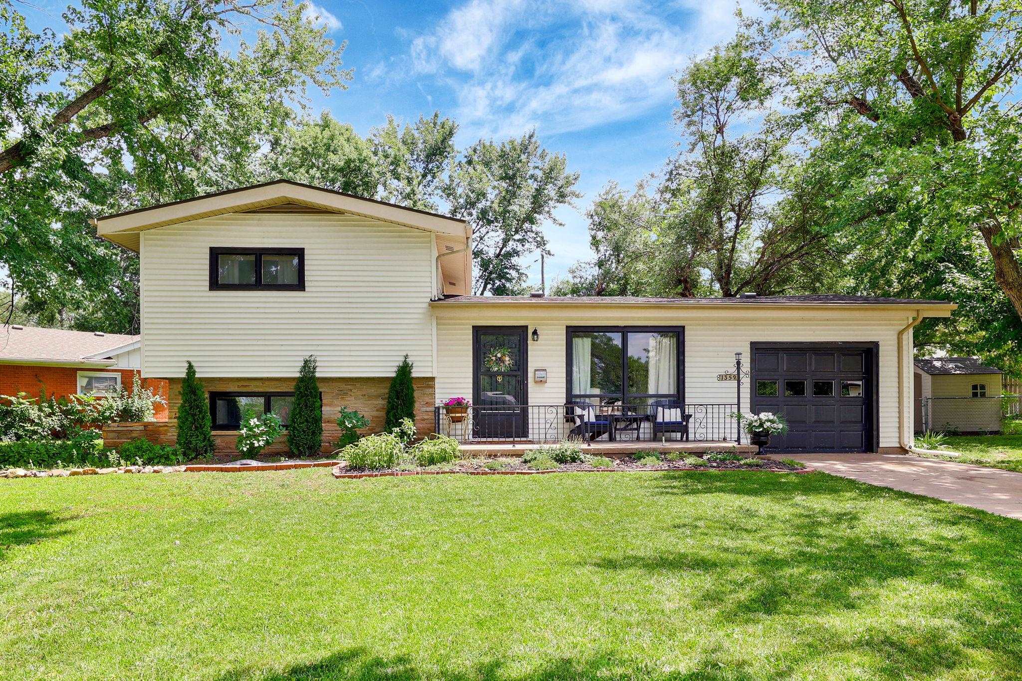 1359 N El Paso Drive Derby KS 67037