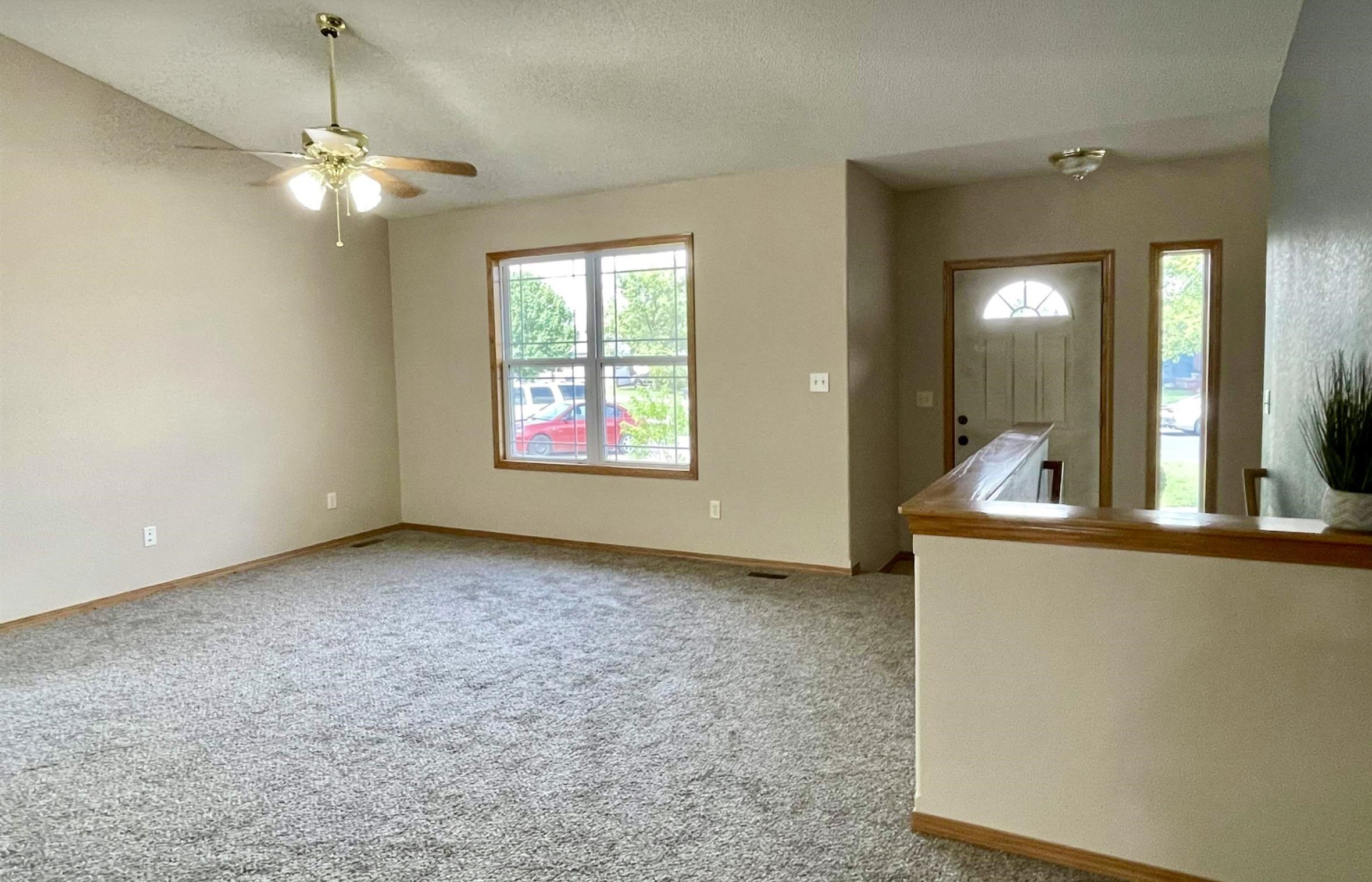 817 E Hedgewood Andover KS 67002