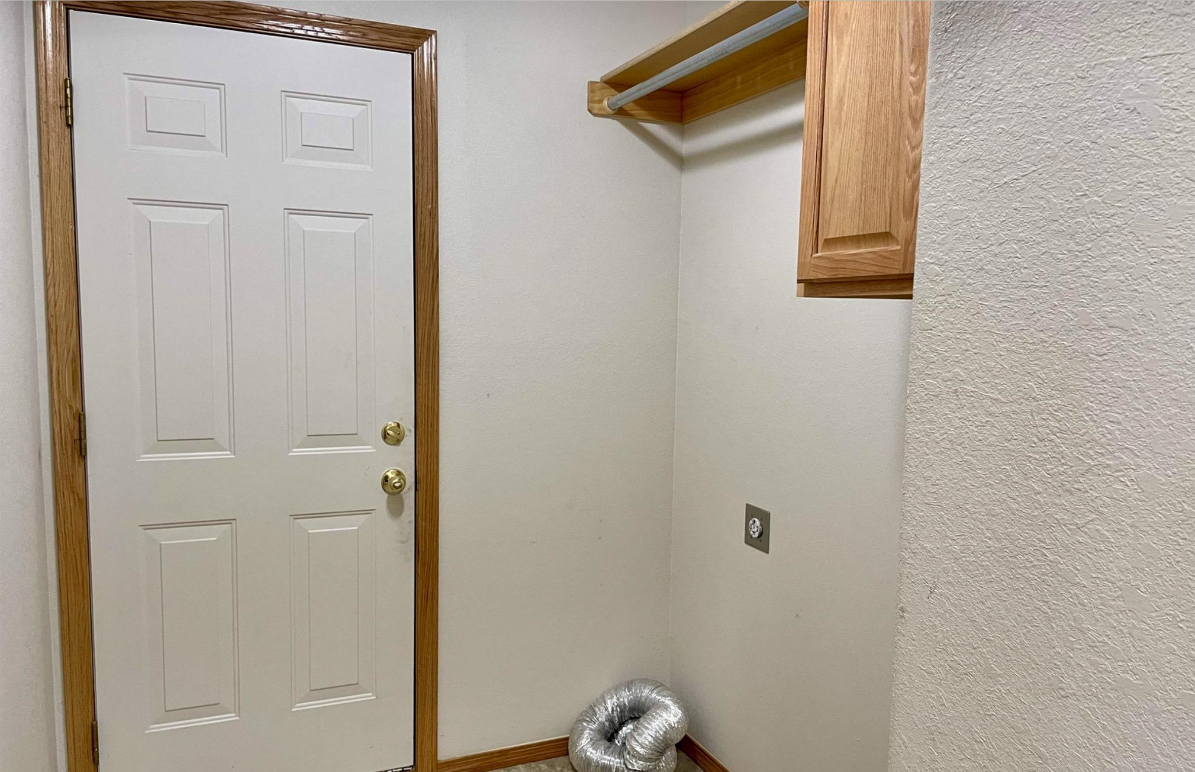 817 E Hedgewood Andover KS 67002