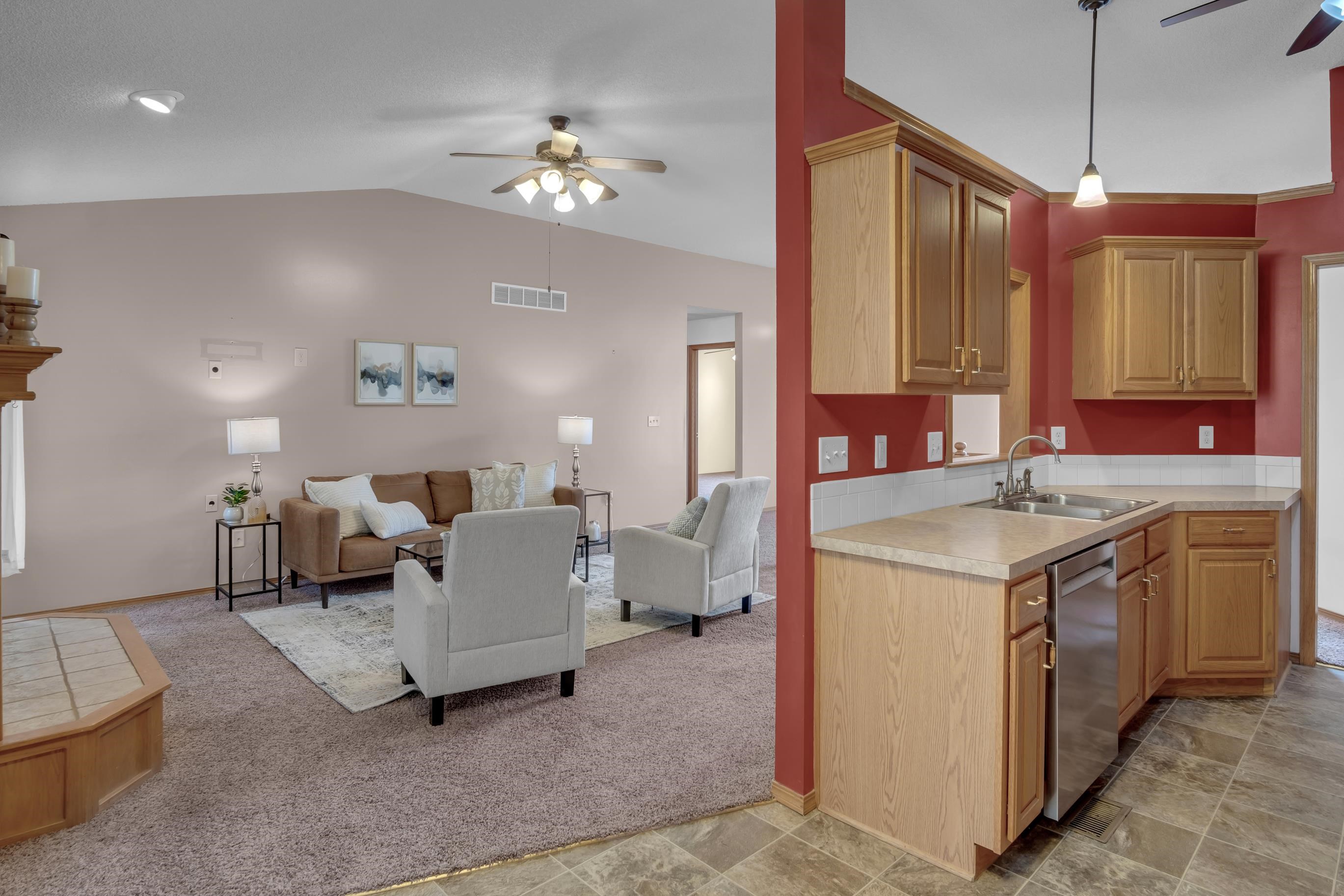 817 Country Lane Newton KS 67114