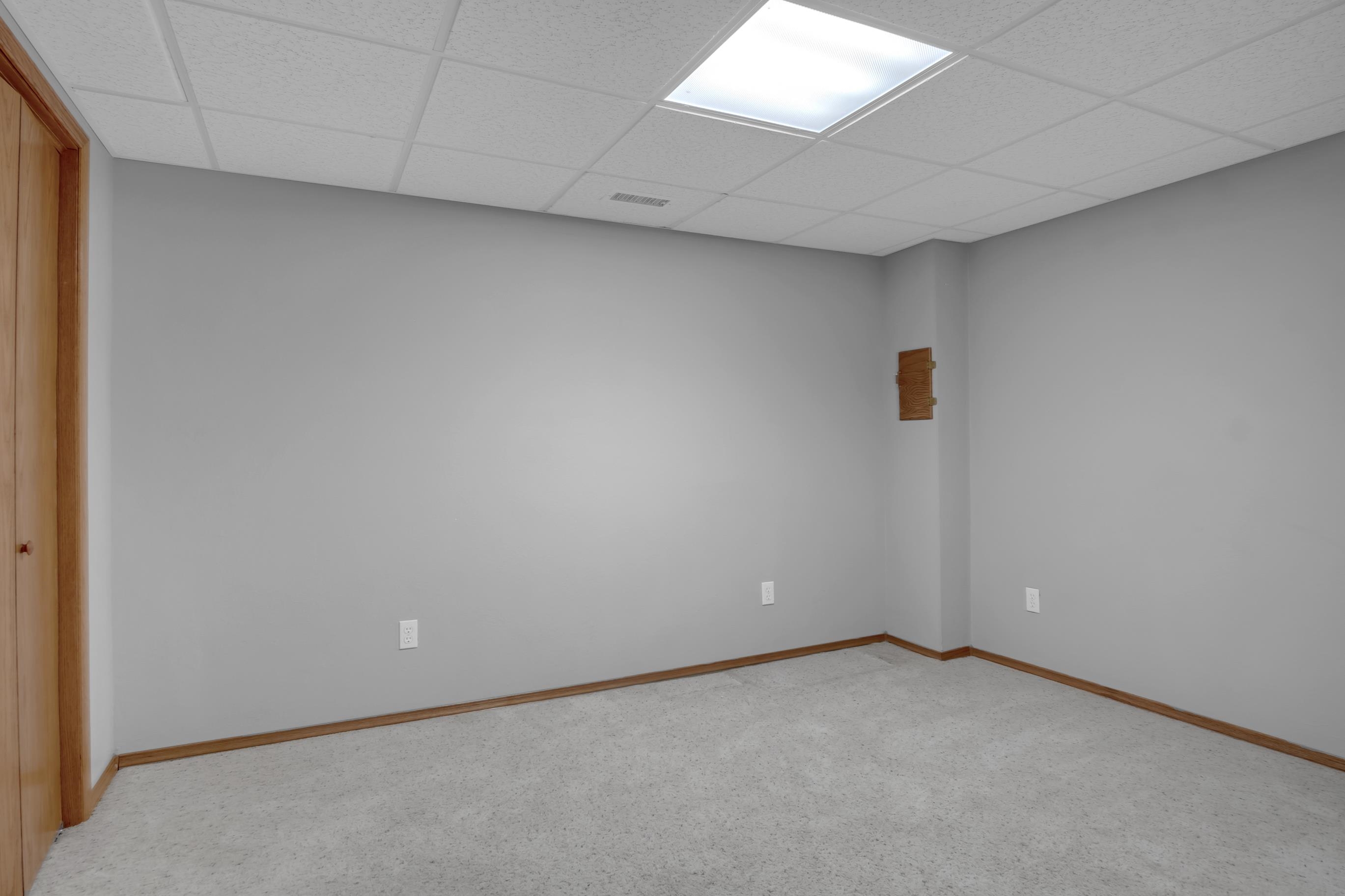 817 Country Lane Newton KS 67114